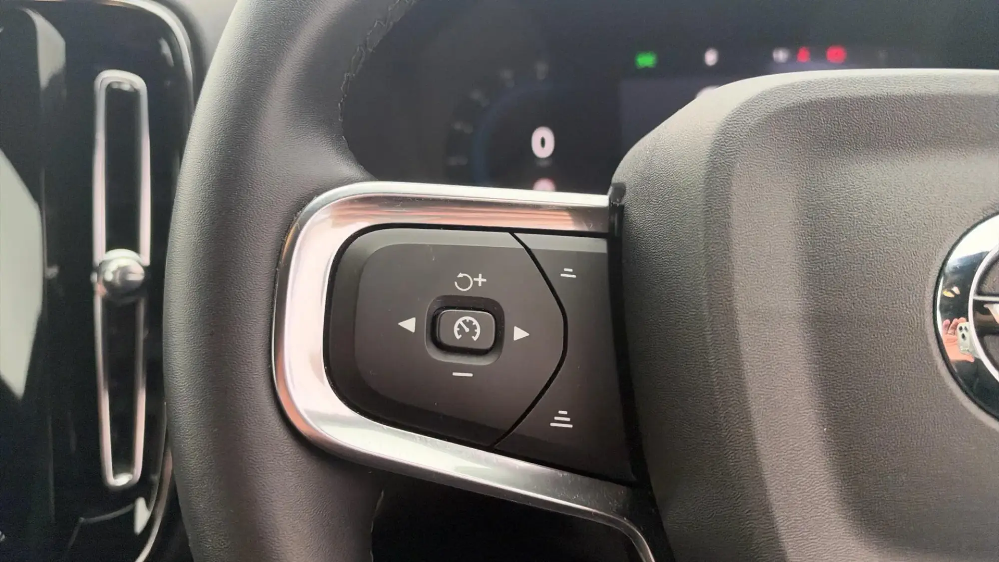 Volvo XC40 Image 21