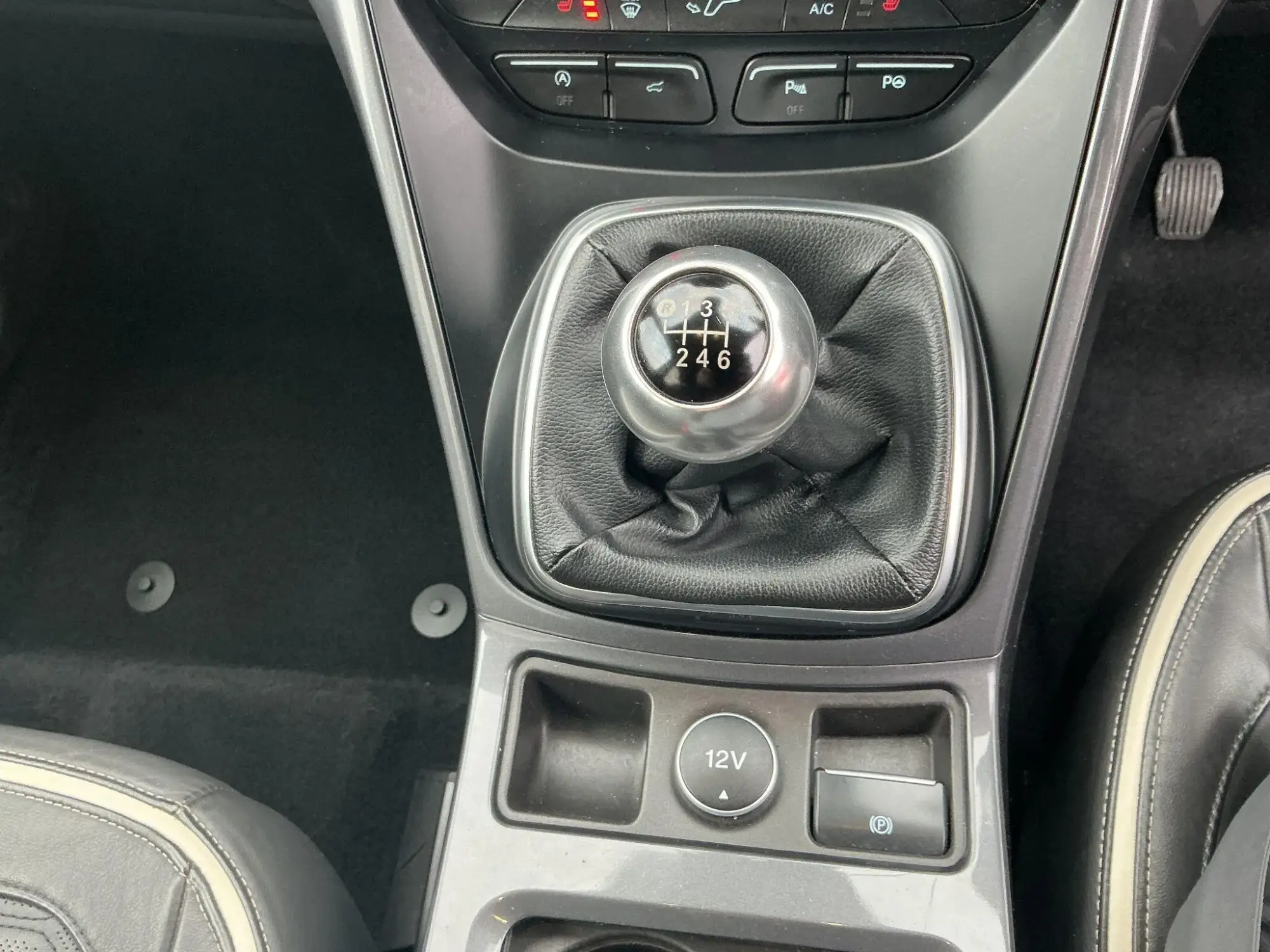 Ford Kuga Image 12
