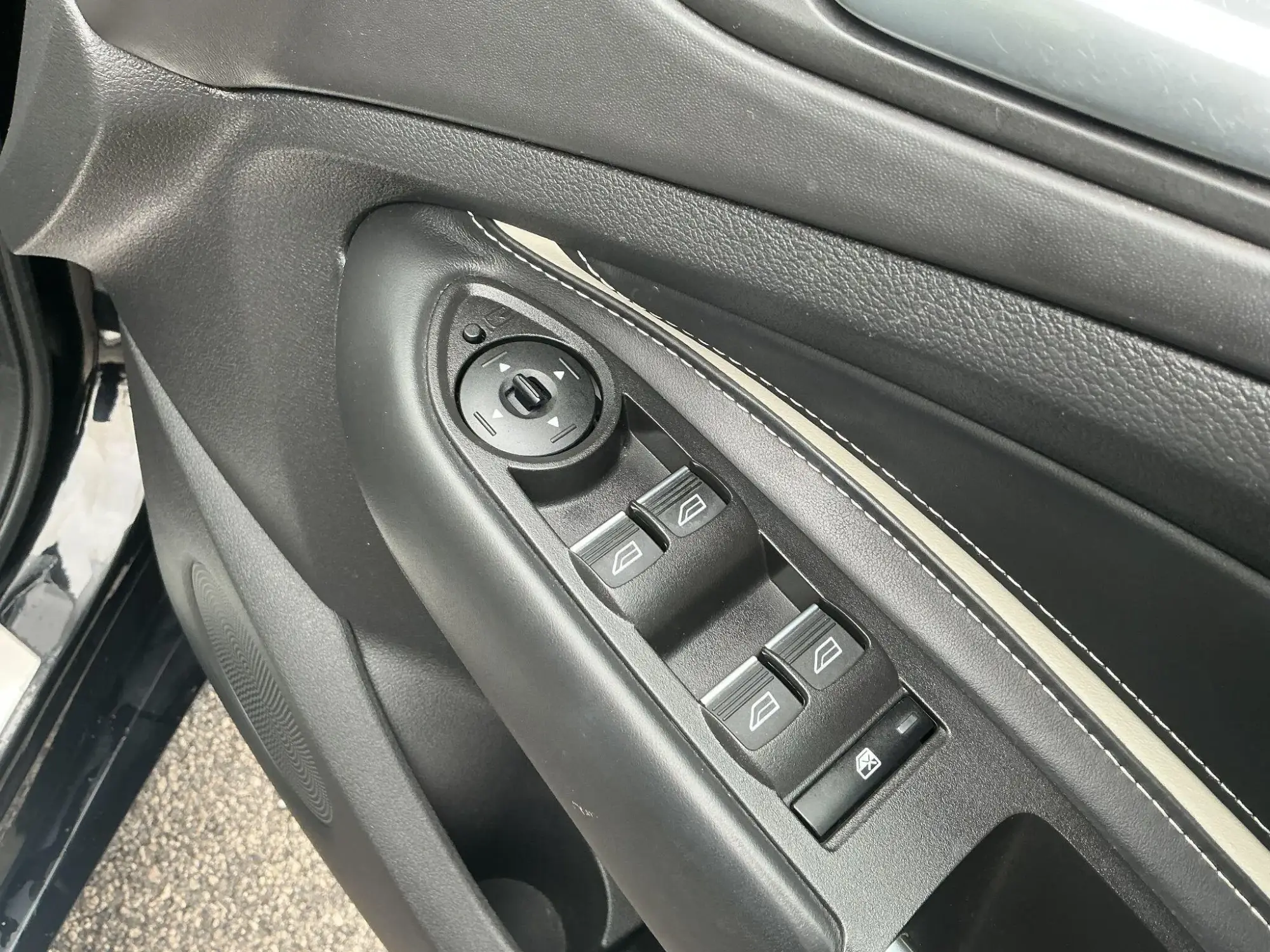 Ford Kuga Image 27