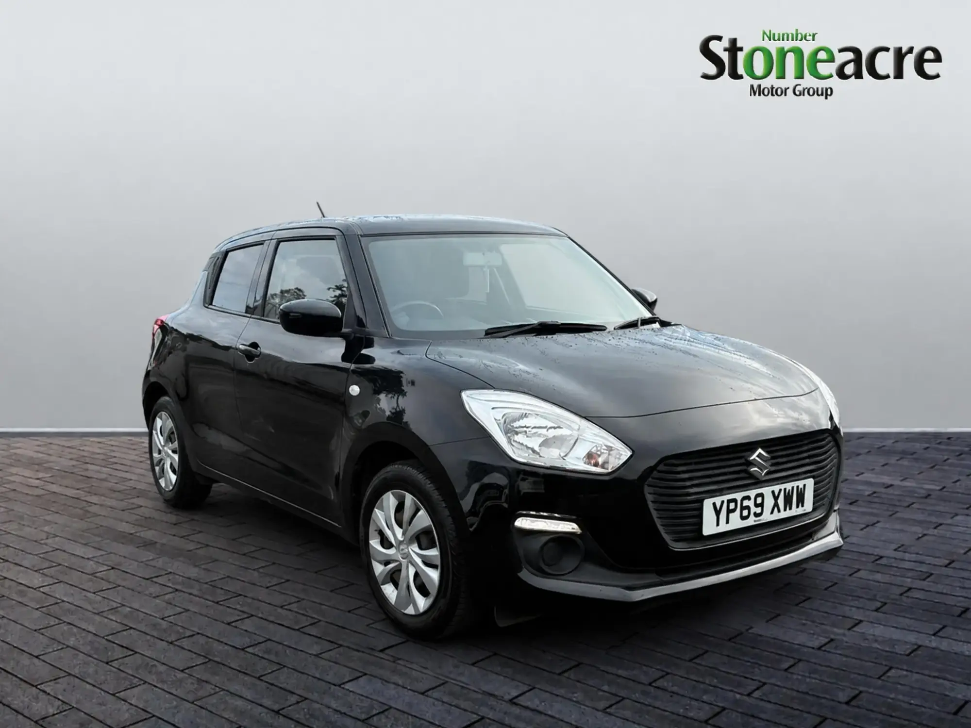 Suzuki Swift Image 1 Suzuki Swift Image 1