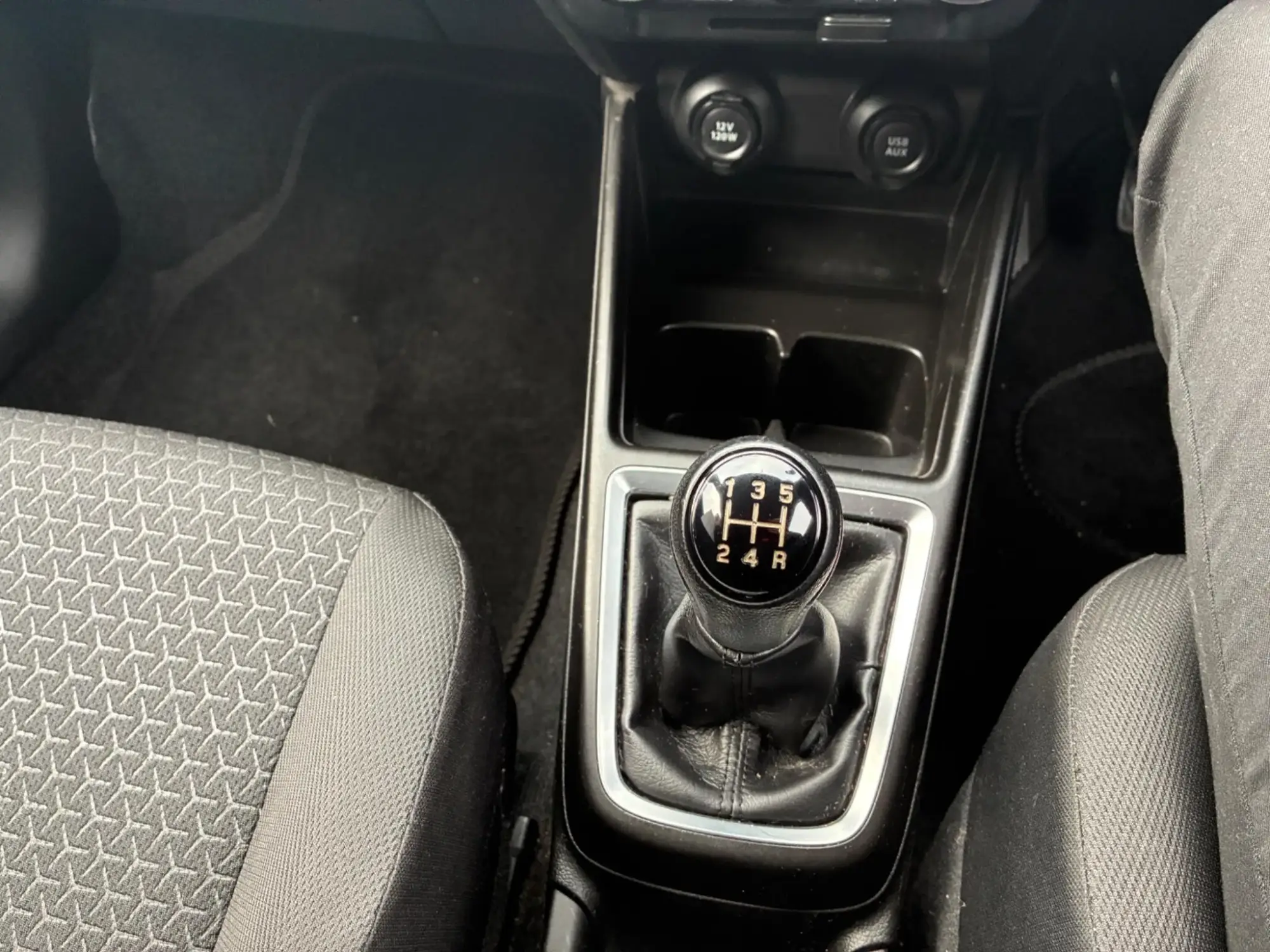 Suzuki Swift Image 26 Suzuki Swift Image 26