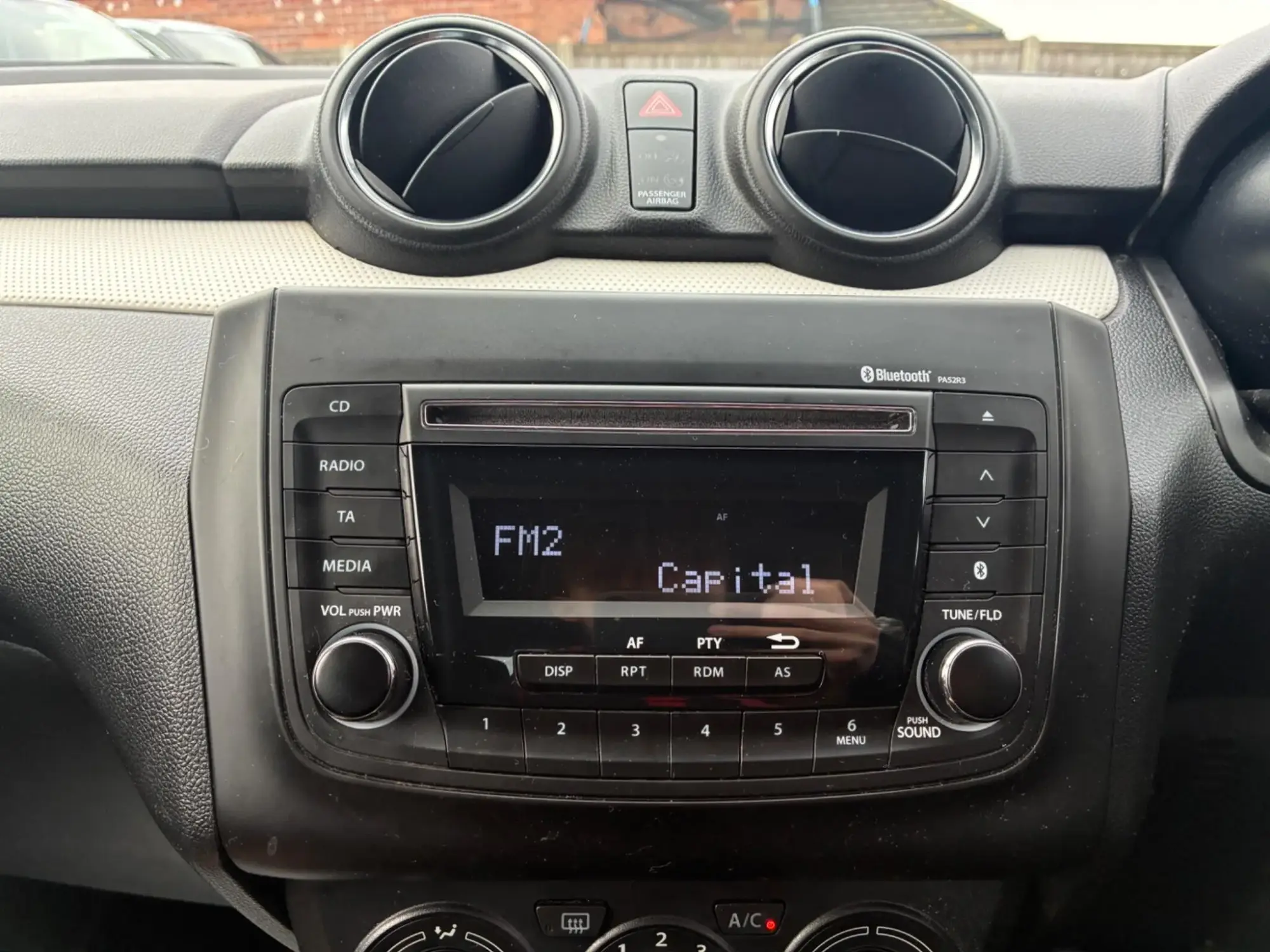 Suzuki Swift Image 31 Suzuki Swift Image 31