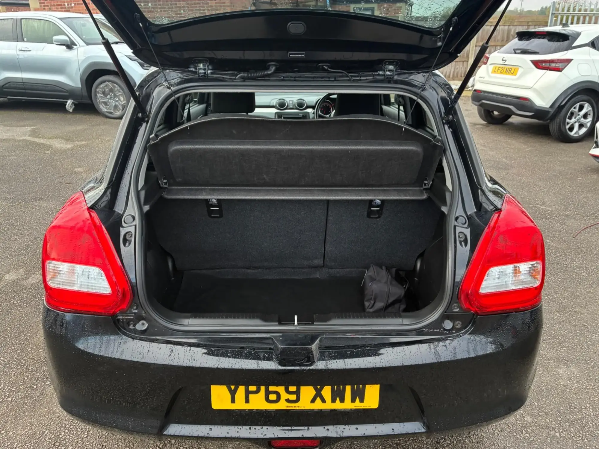 Suzuki Swift Image 10 Suzuki Swift Image 10