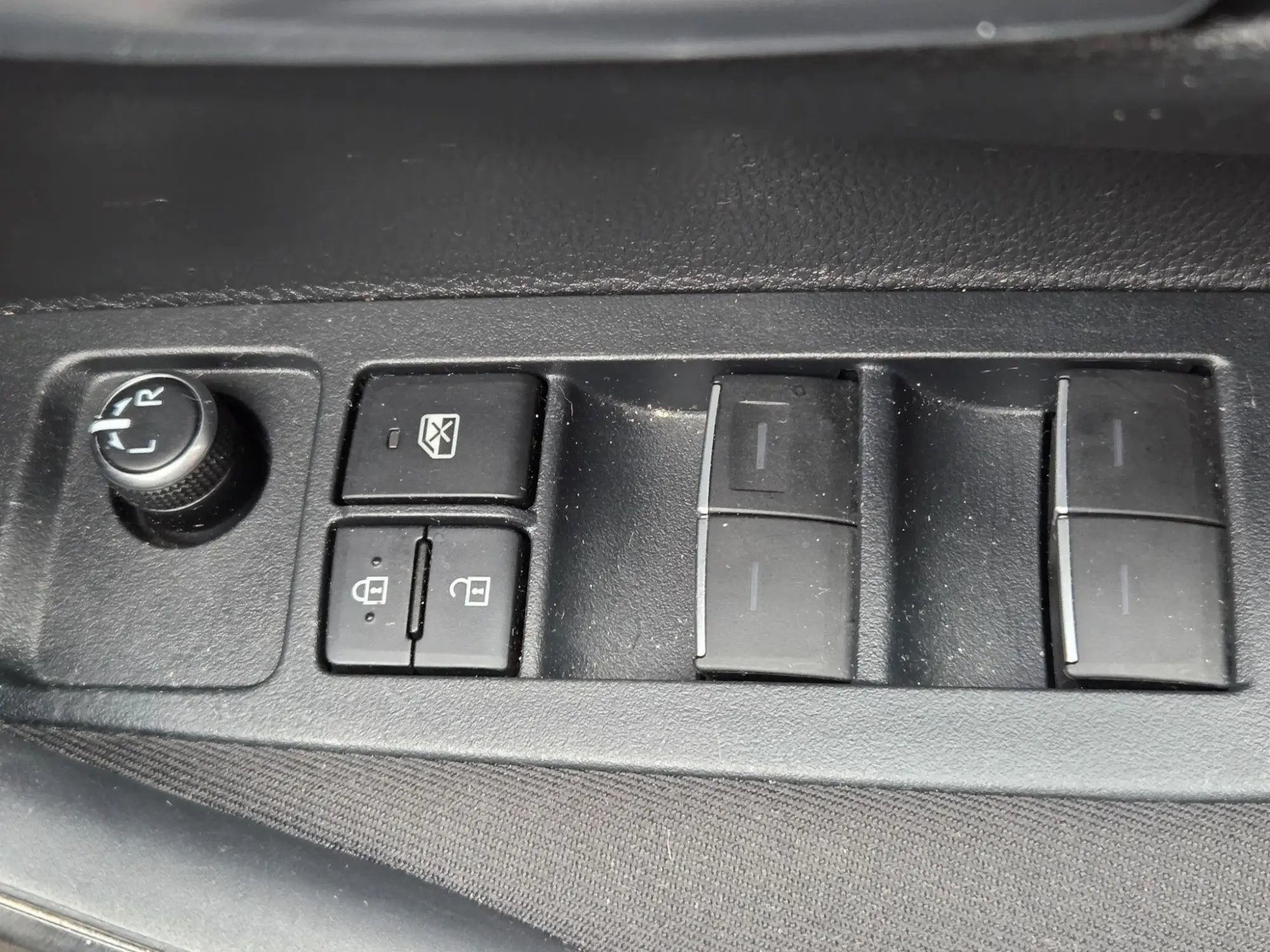 Toyota Corolla Hybrid Image 22 Toyota Corolla Hybrid Image 22
