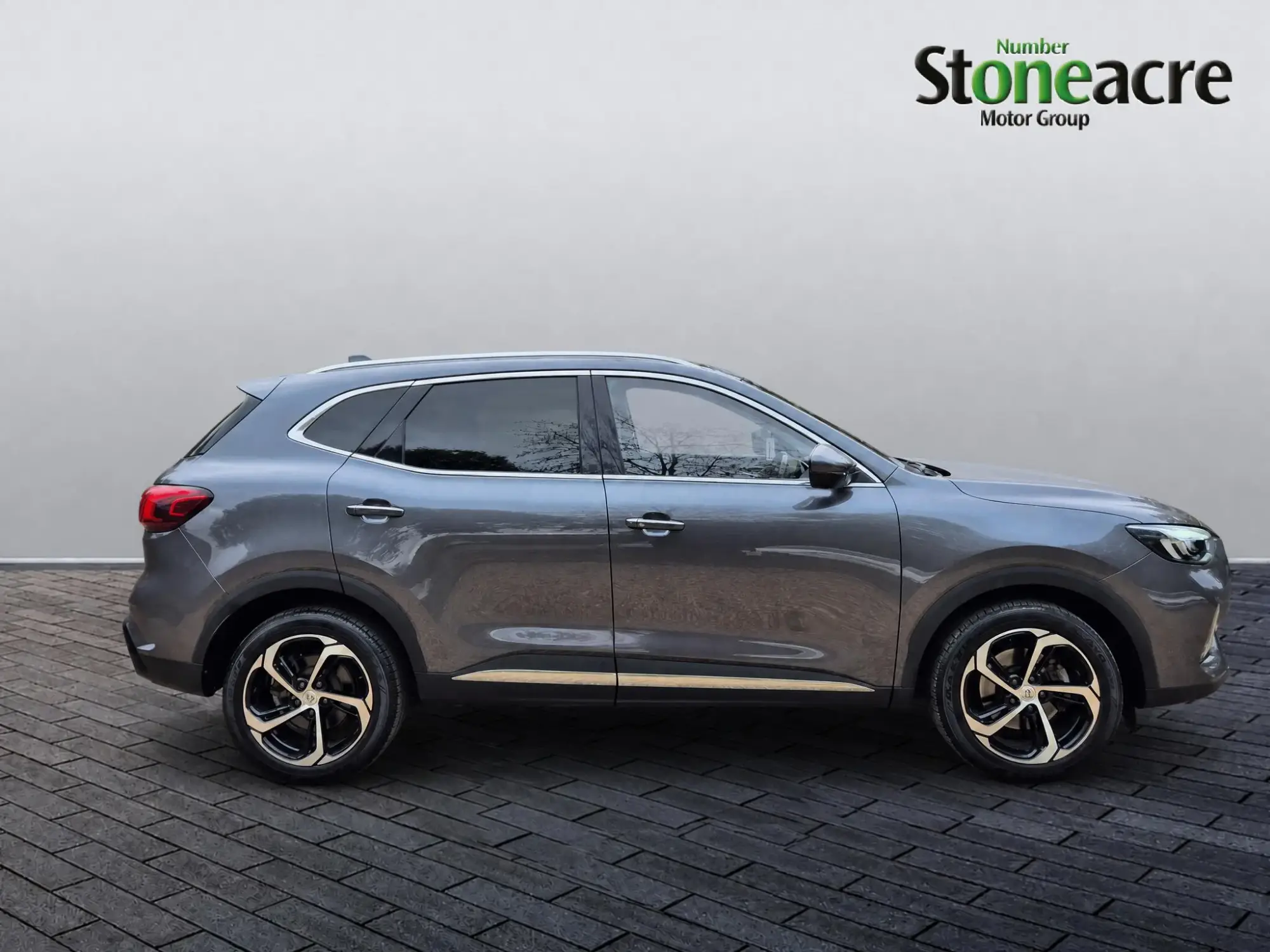 MG HS 1.5 T-GDI Trophy Euro 6 (s/s) 5dr SD73CCV Image 2 MG HS 1.5 T-GDI Trophy Euro 6 (s/s) 5dr SD73CCV Image 2