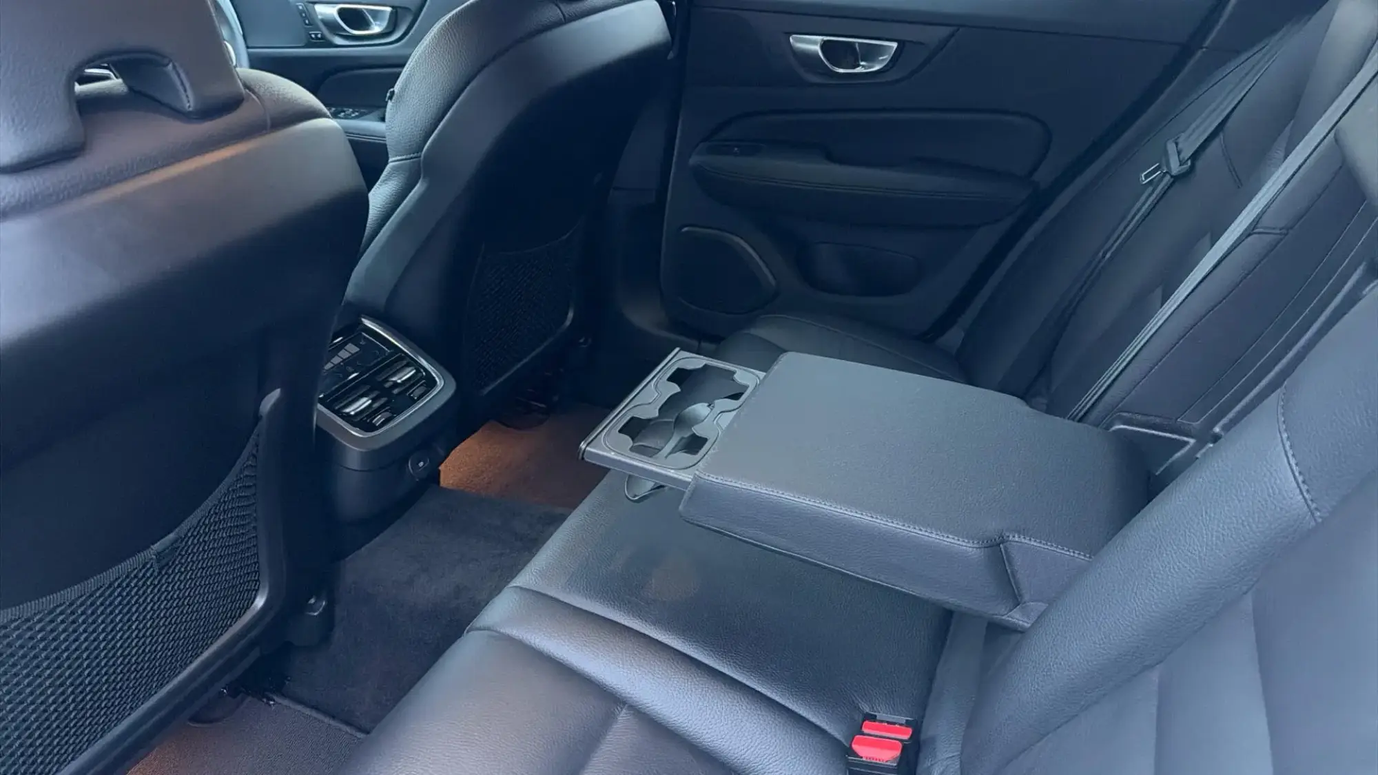 Volvo V60 Image 34 Volvo V60 Image 34
