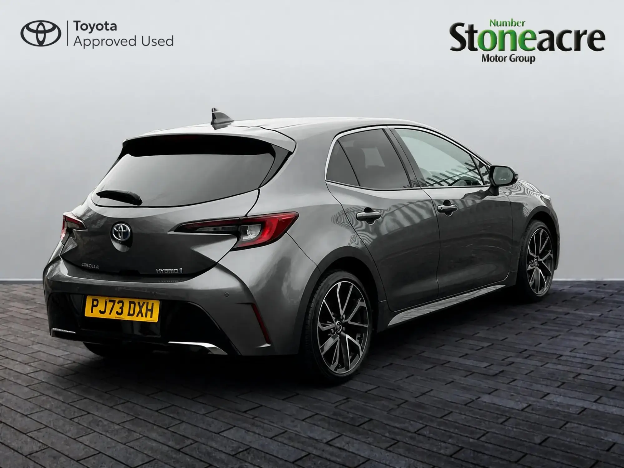 Toyota Corolla Hybrid Image 3 Toyota Corolla Hybrid Image 3