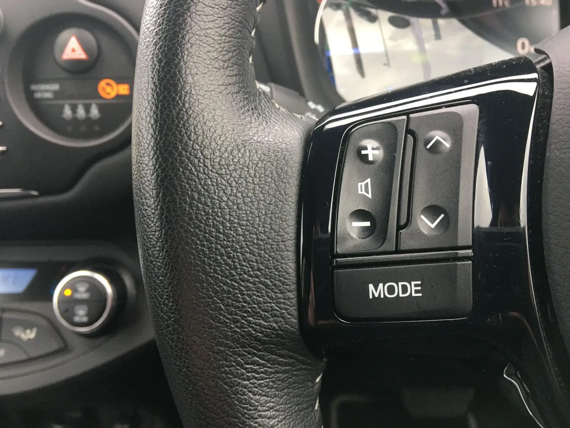 Toyota Yaris Hybrid Image 26 Toyota Yaris Hybrid Image 26