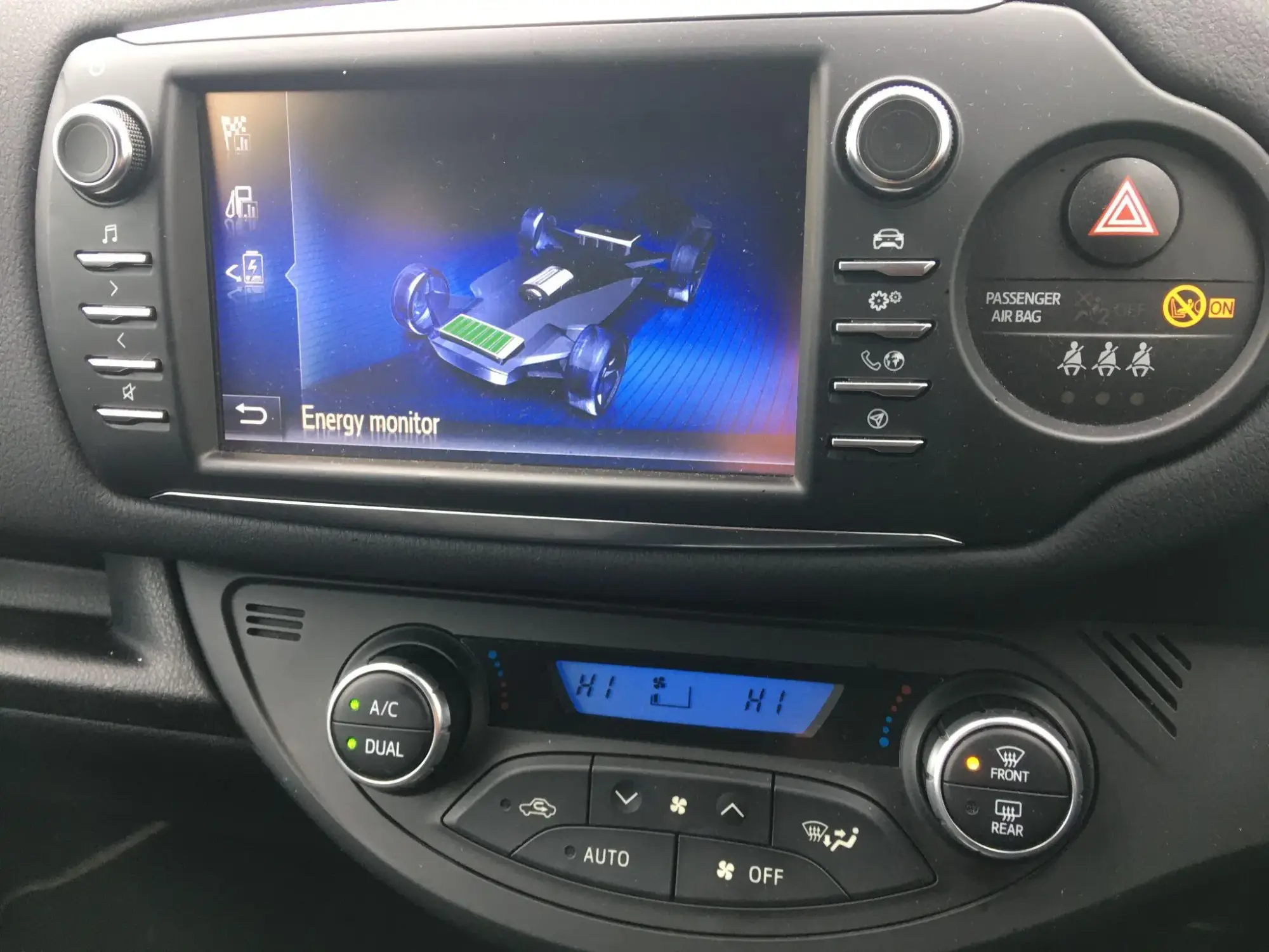 Toyota Yaris Hybrid Image 33 Toyota Yaris Hybrid Image 33