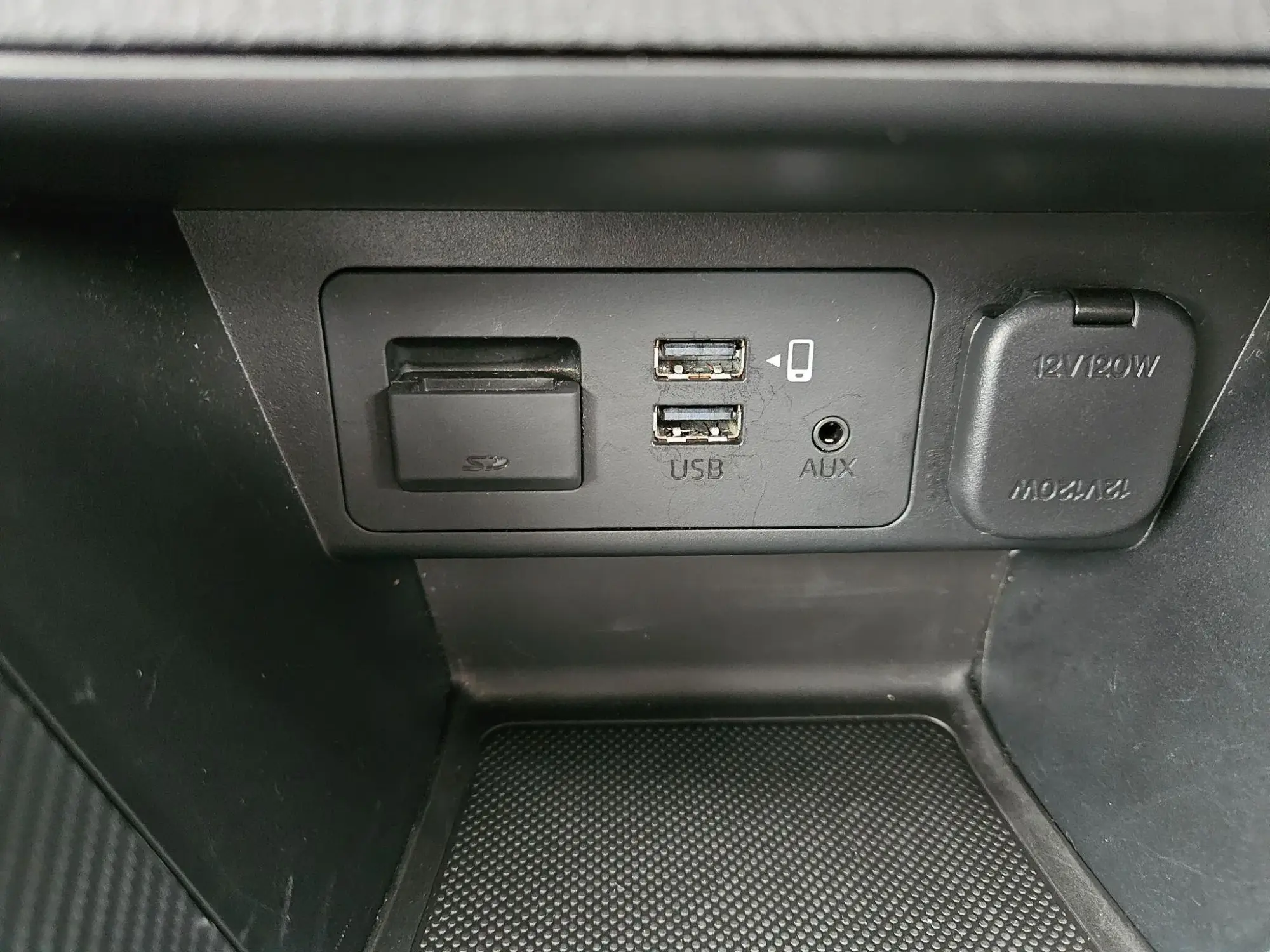 Mazda2 Image 16 Mazda2 Image 16