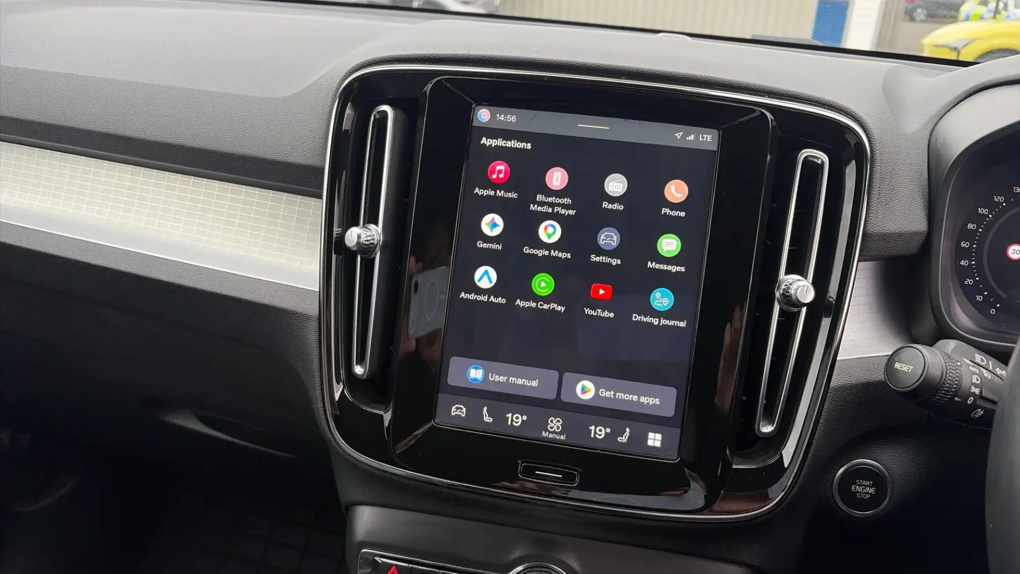 Volvo XC40 Image 12 Volvo XC40 Image 12