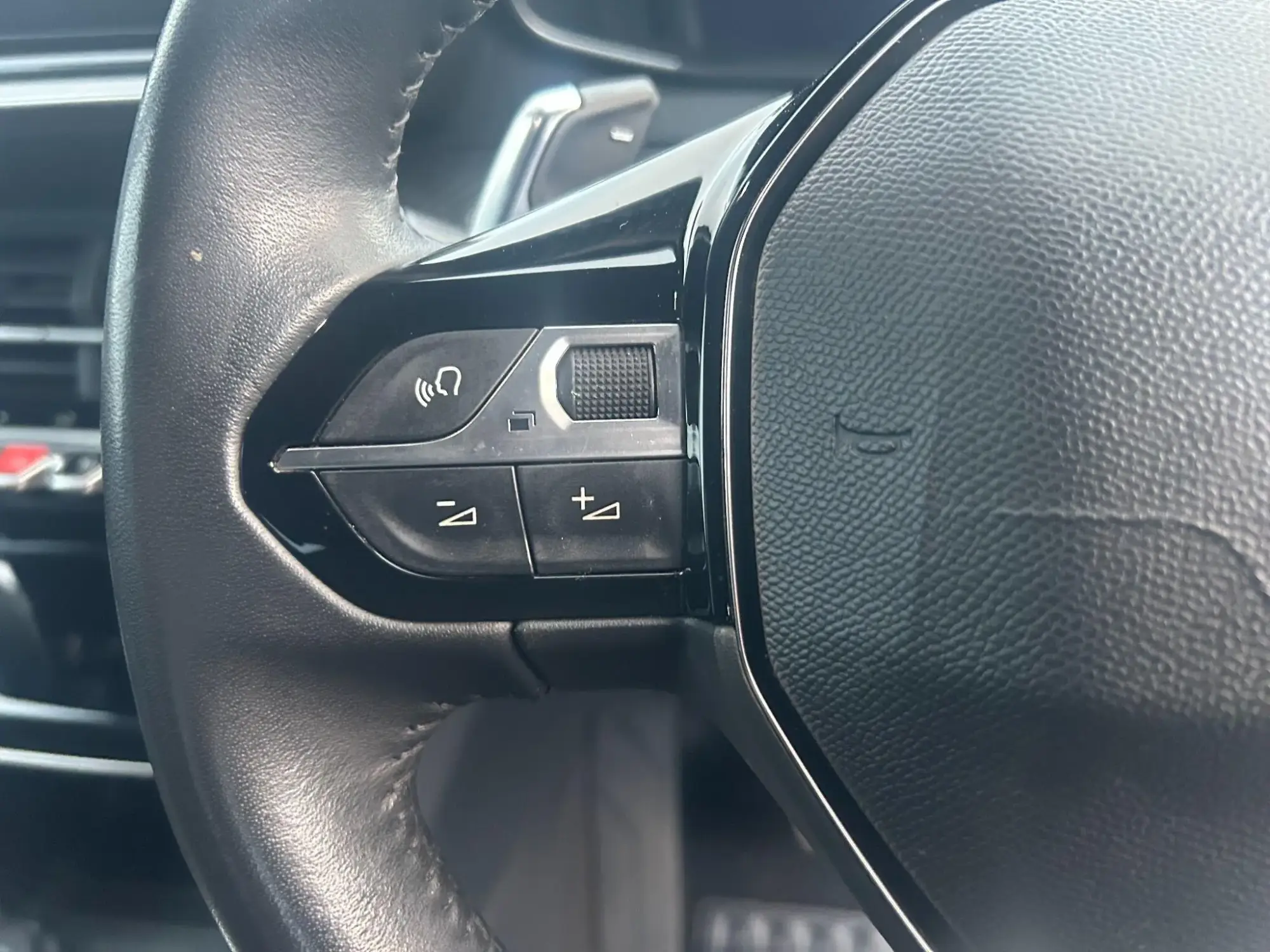 Peugeot 2008 Image 15 Peugeot 2008 Image 15