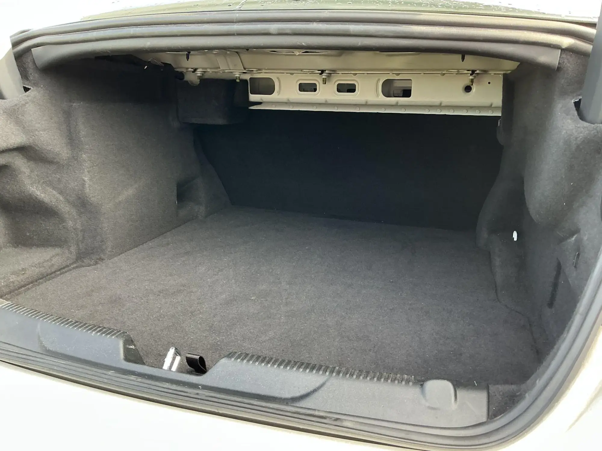 Jaguar XE Image 10 Jaguar XE Image 10