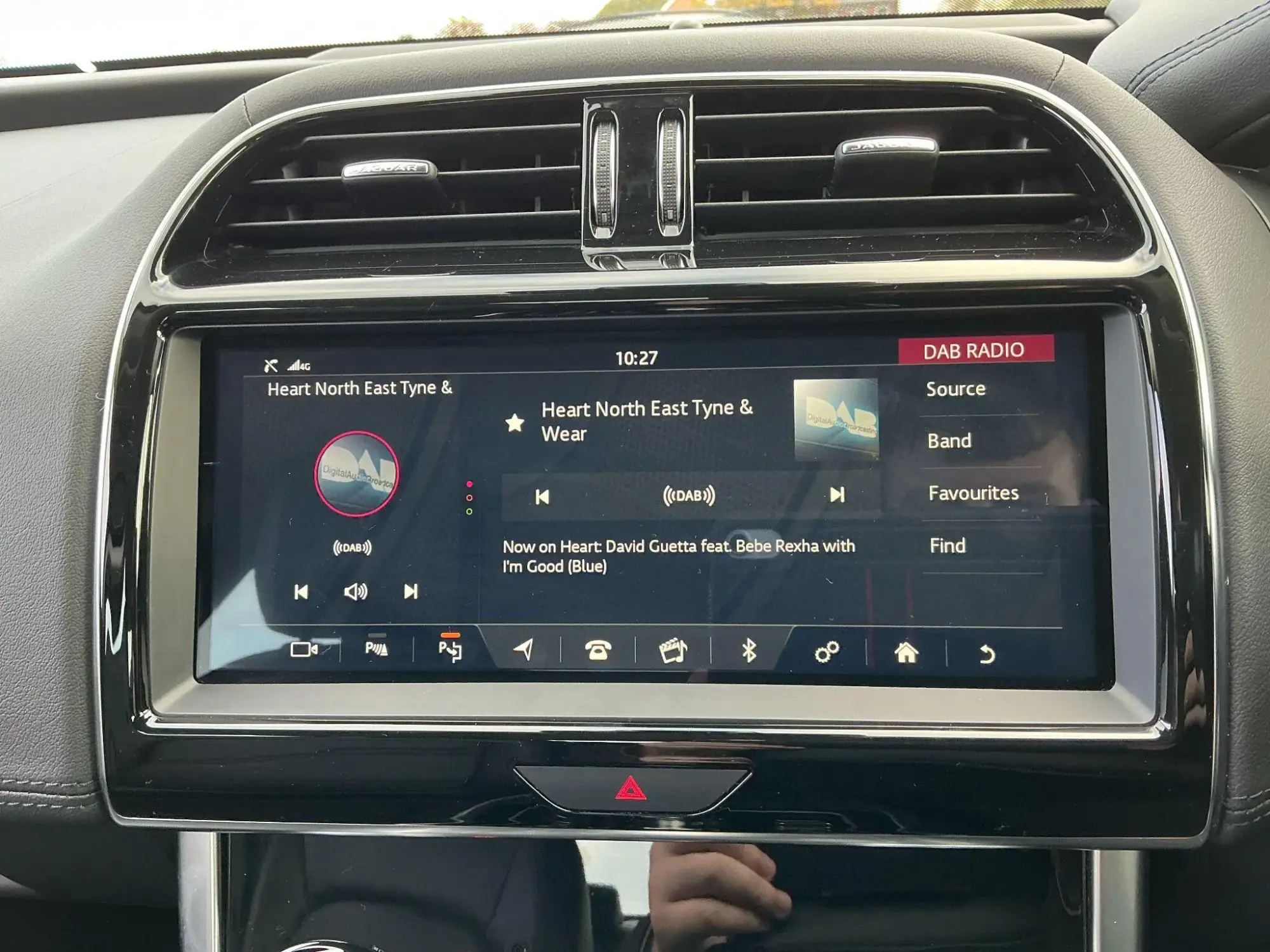 Jaguar XE Image 39 Jaguar XE Image 39