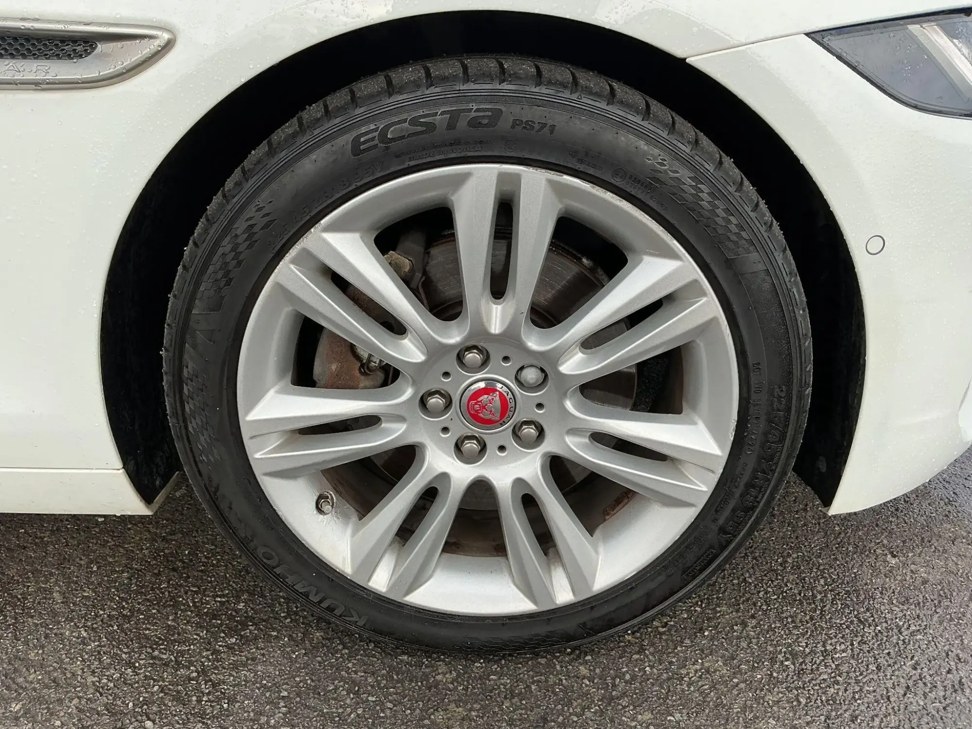 Jaguar XE Image 45 Jaguar XE Image 45