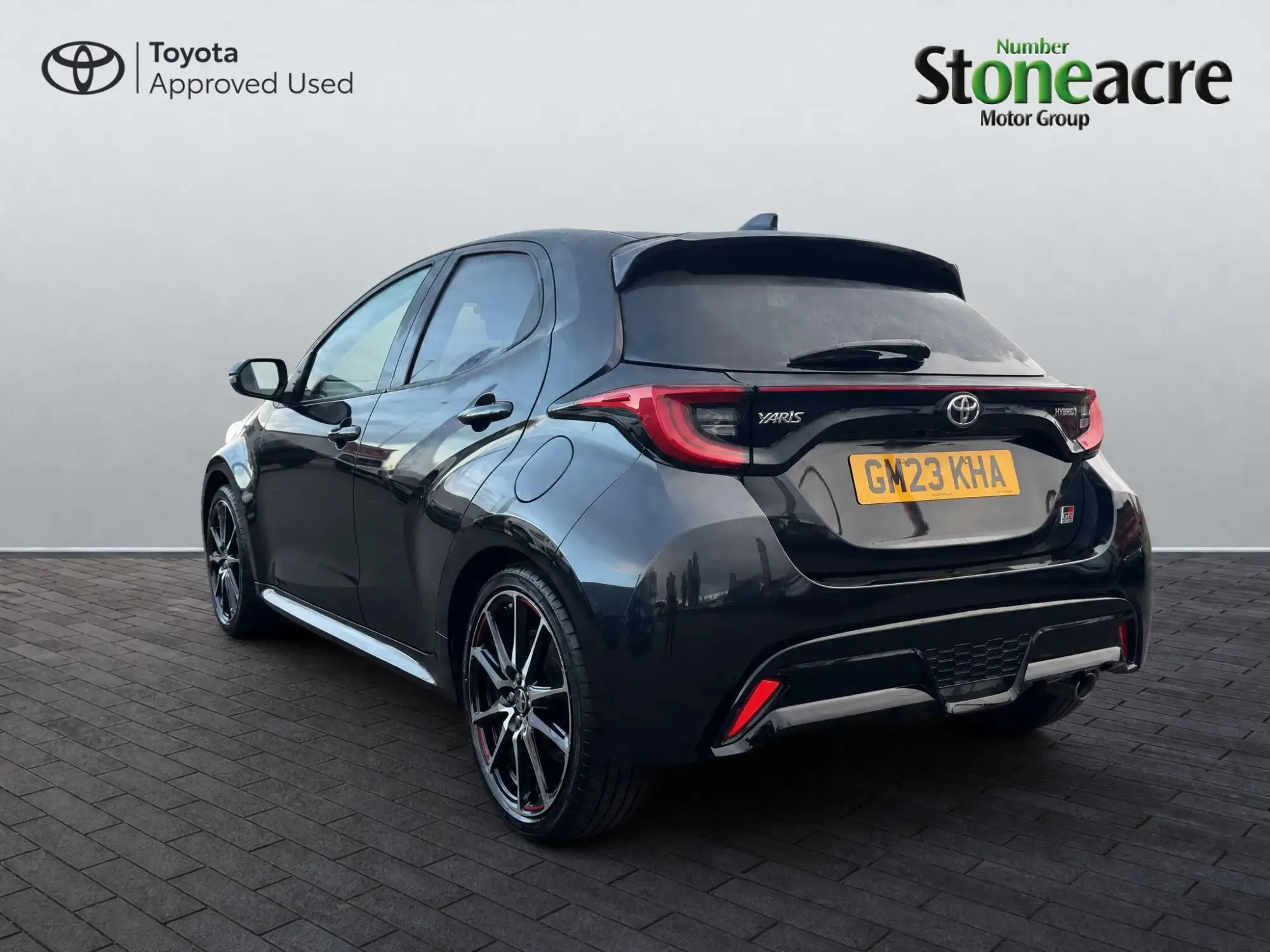 Toyota Yaris Hybrid Image 5