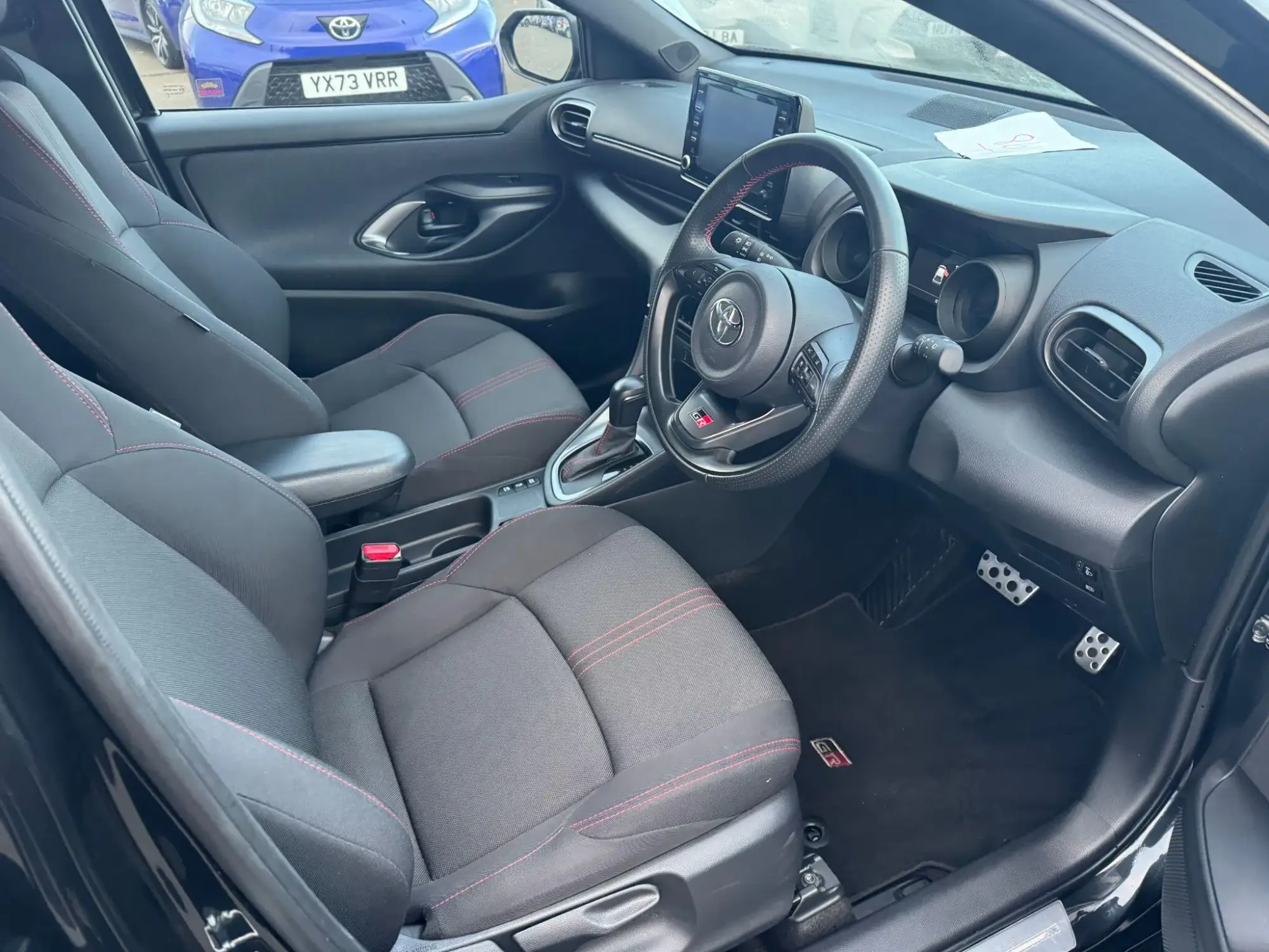Toyota Yaris Hybrid Image 10