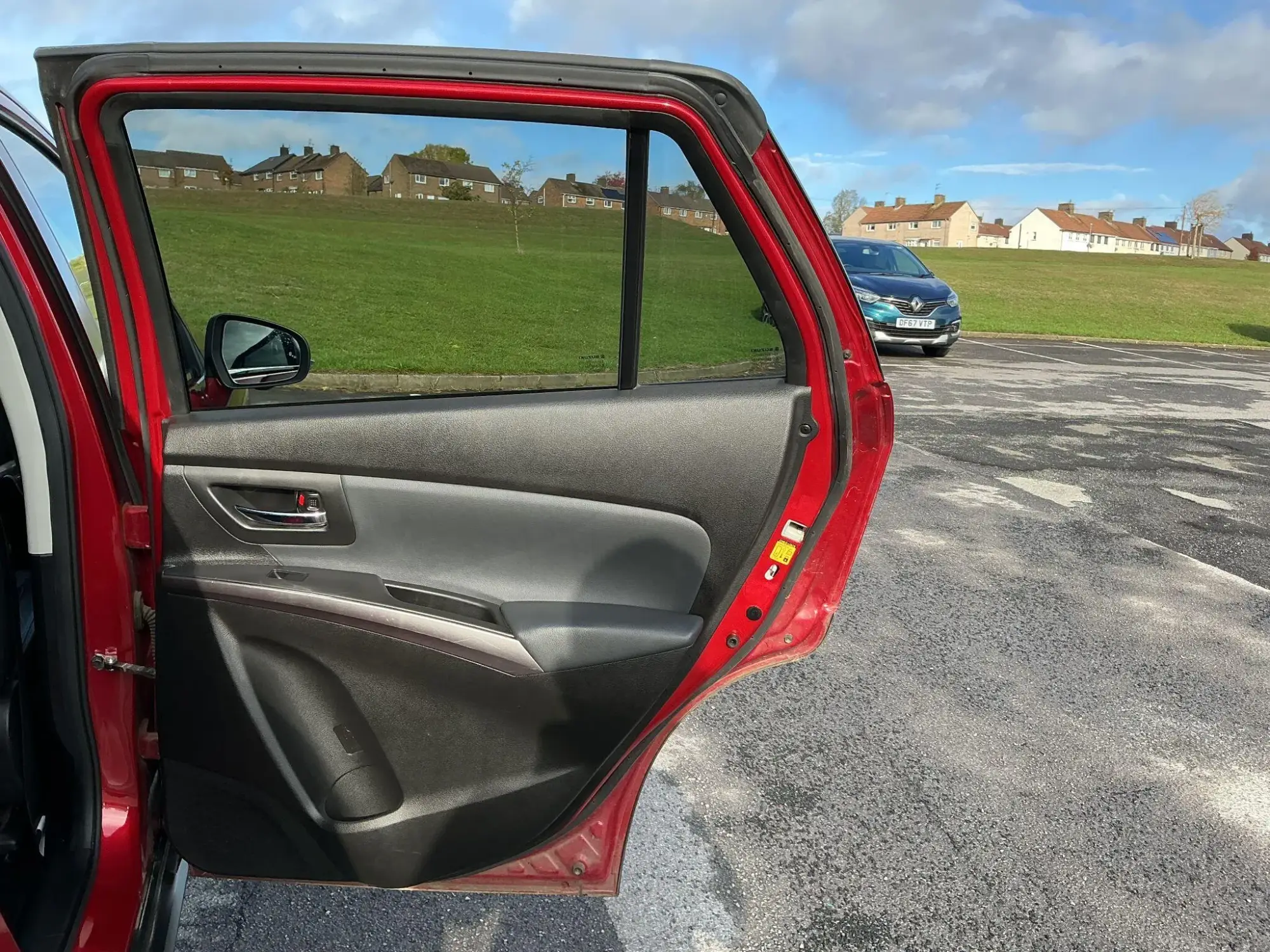 Suzuki S-Cross Image 17 Suzuki S-Cross Image 17