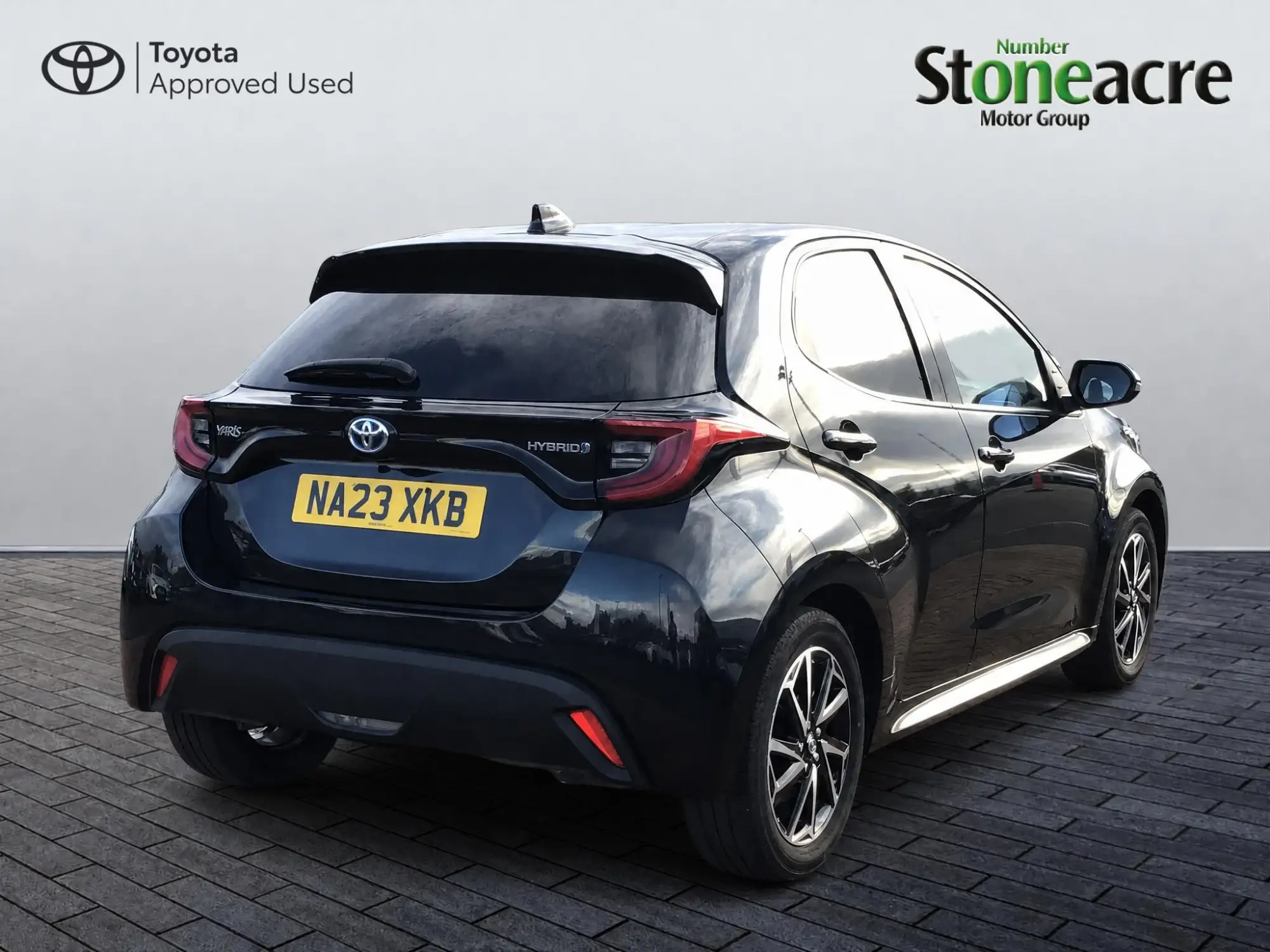 Toyota Yaris Hybrid 1.5 Hybrid Design 5dr CVT NA23XKB Image 2