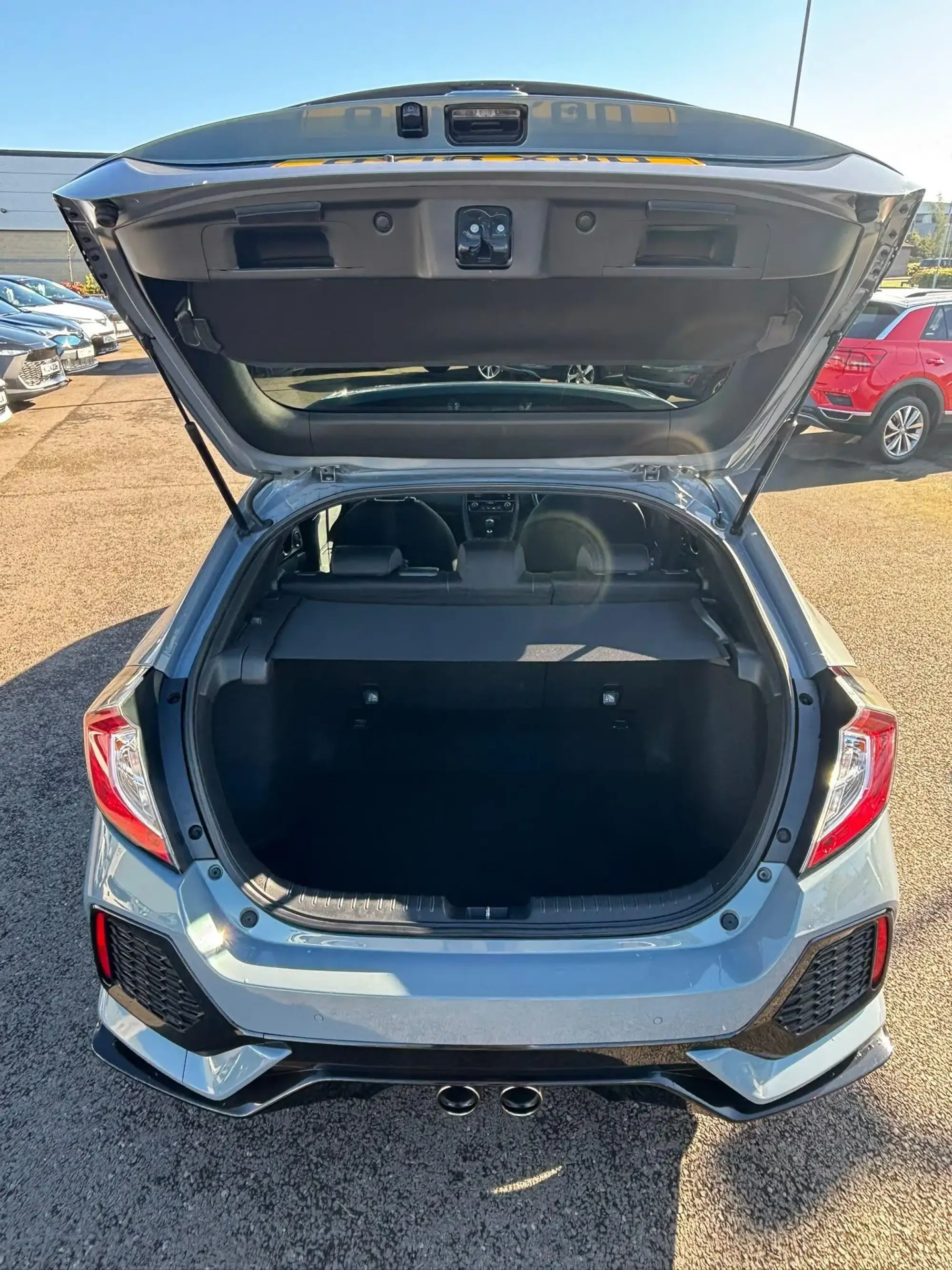 Honda Civic Image 10
