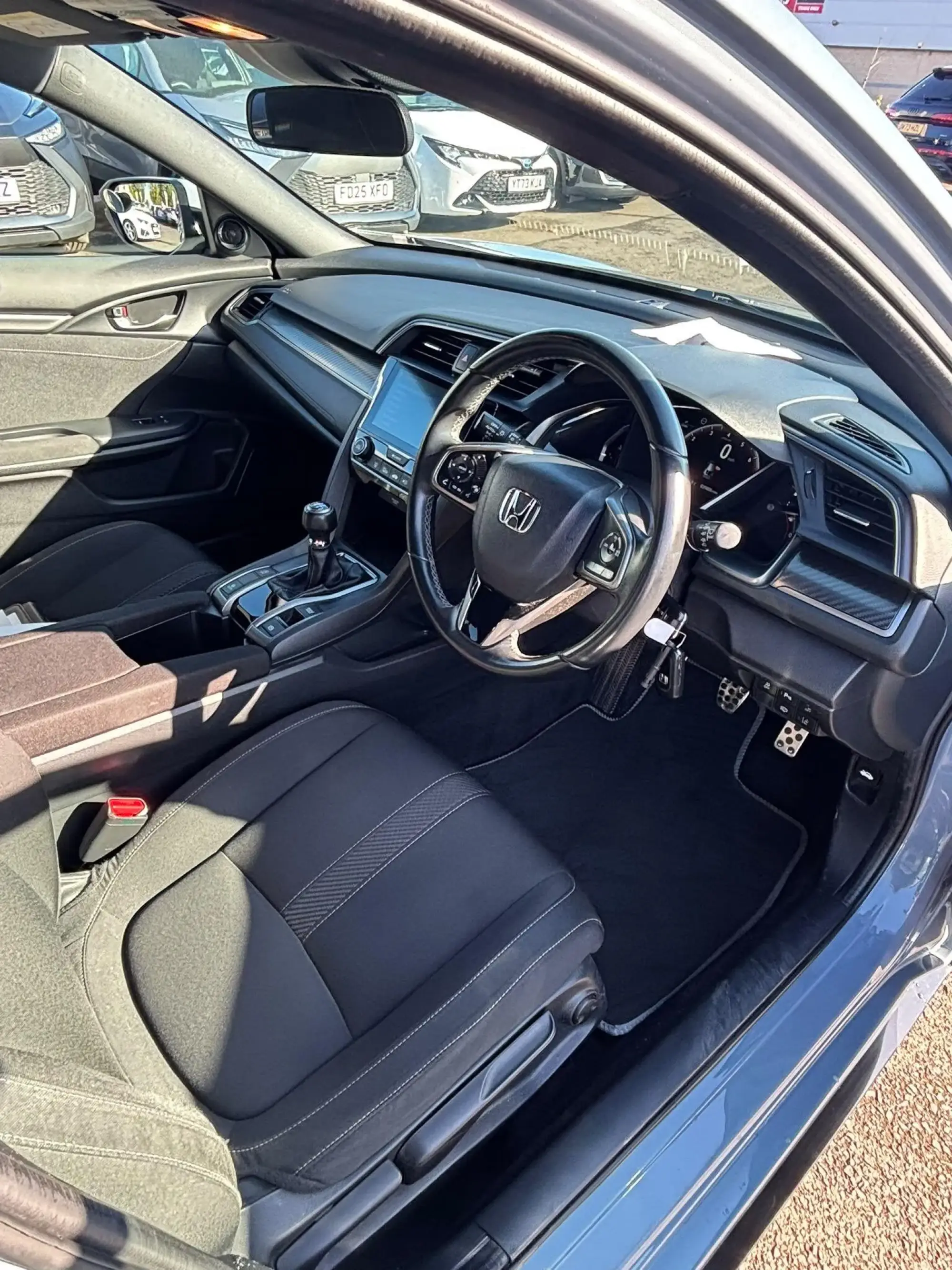 Honda Civic Image 11