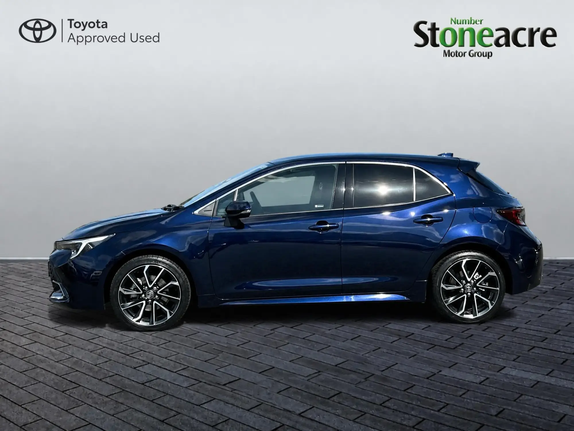 Toyota Corolla Hybrid Image 6 Toyota Corolla Hybrid Image 6