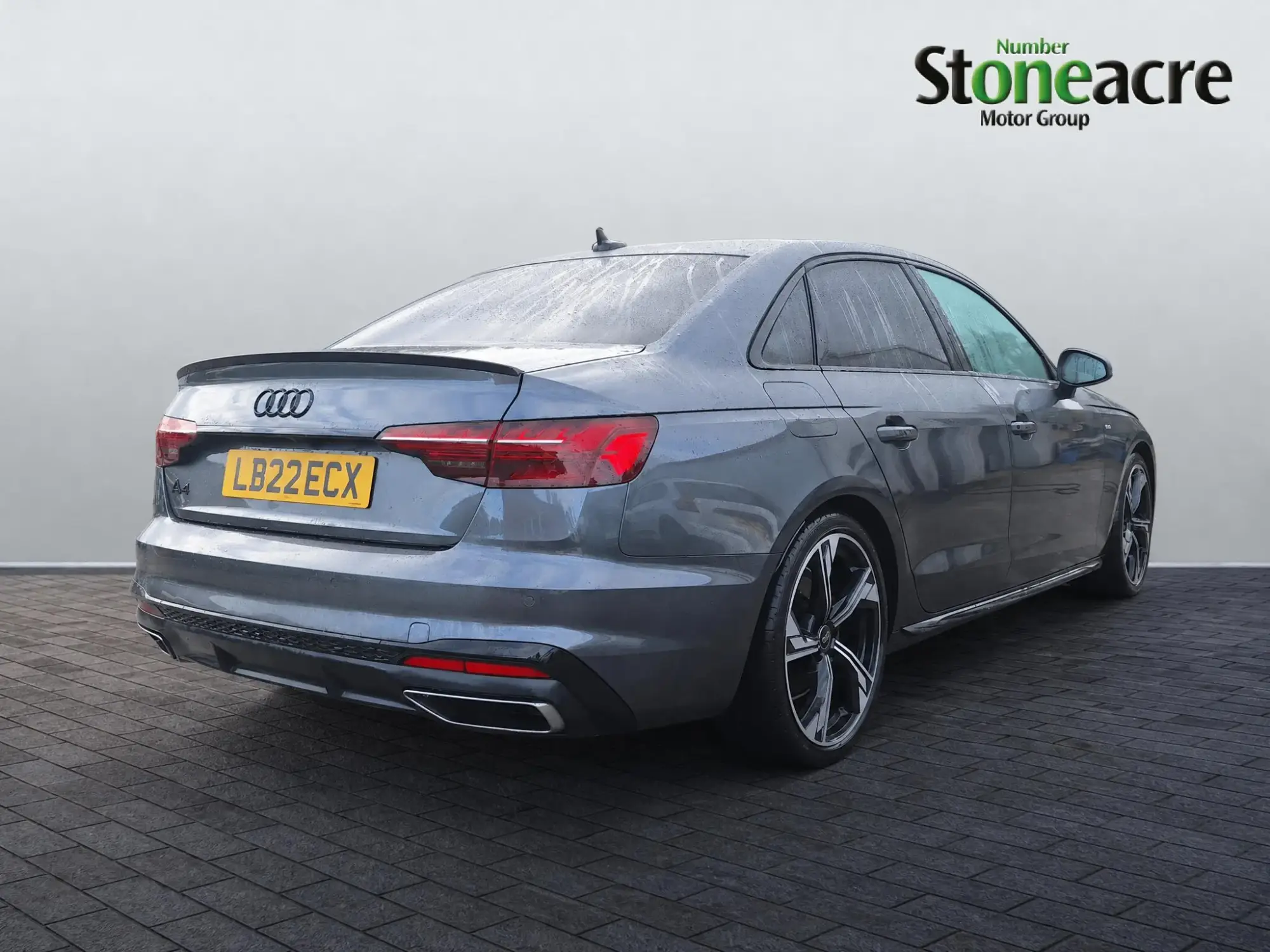 Audi A4 Saloon 2.0 TFSI 35 Black Edition S Tronic Euro 6 (s/s) 4dr LB22ECX Image 3