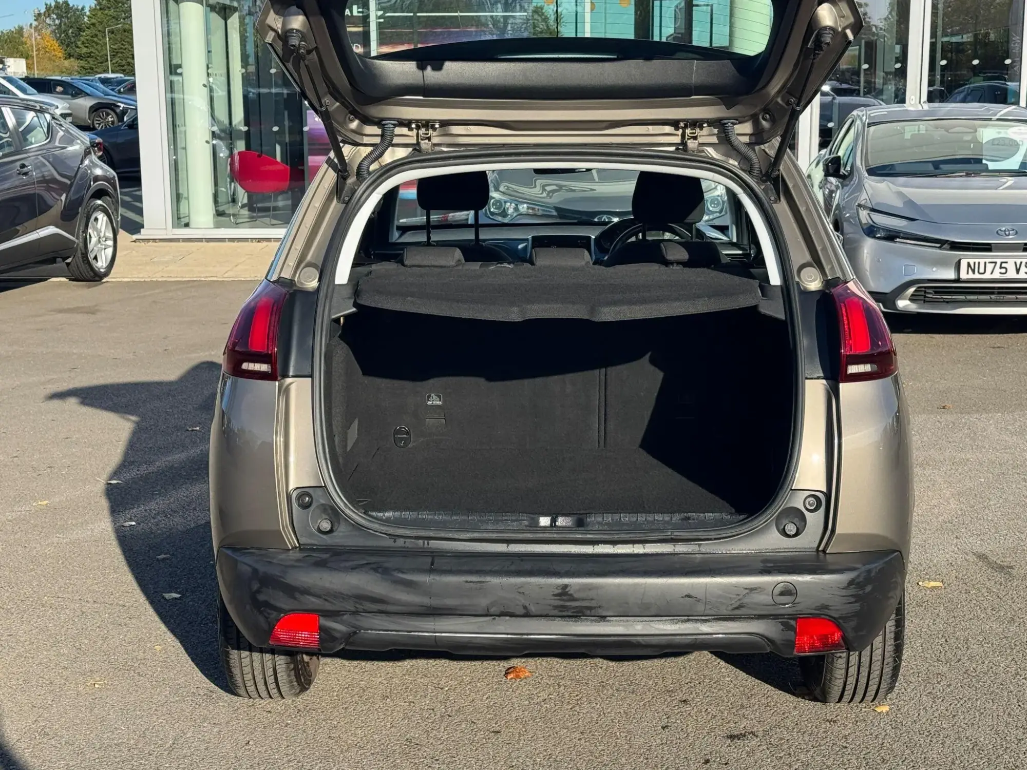 Peugeot 2008 Image 10