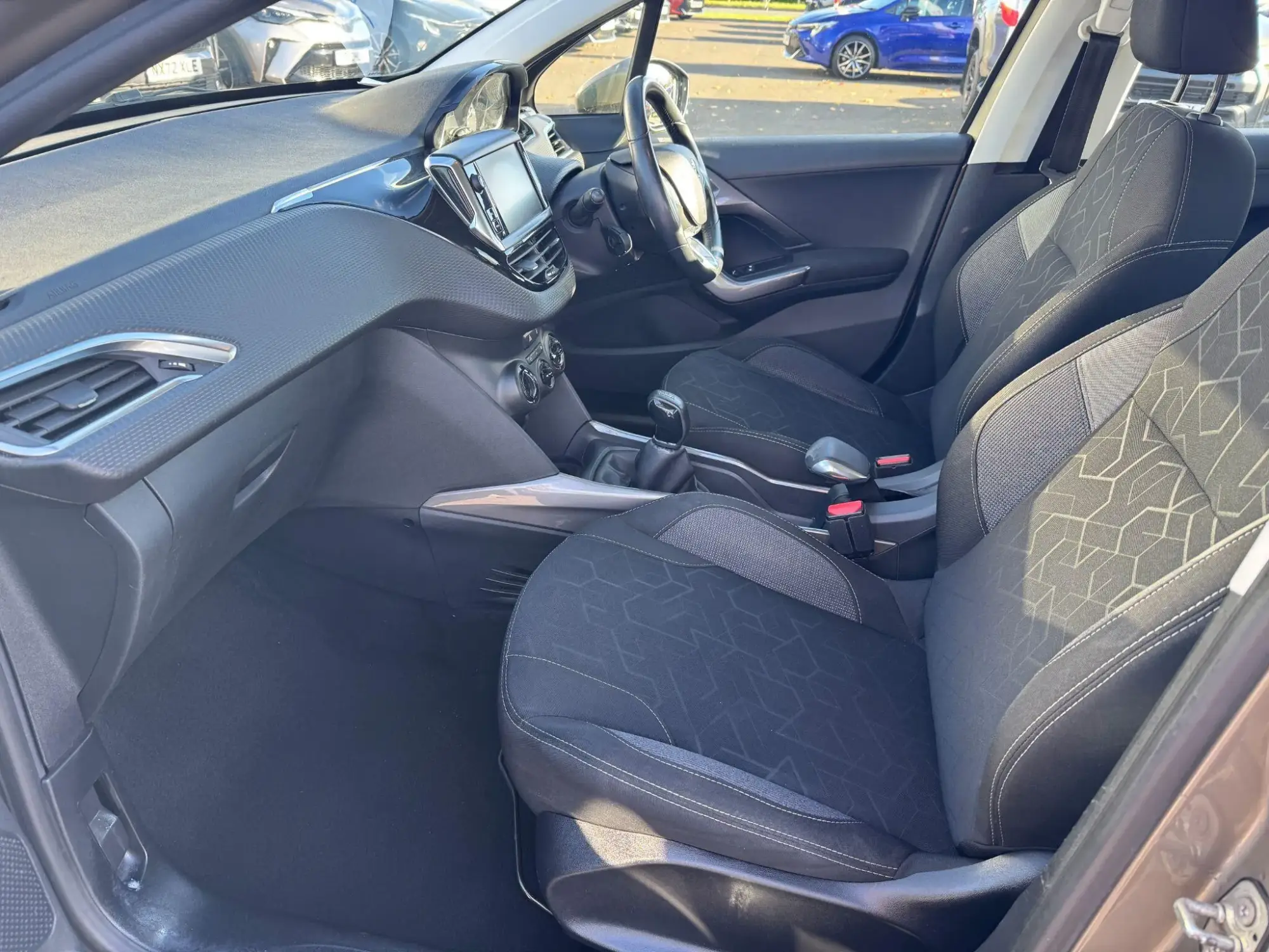 Peugeot 2008 Image 14