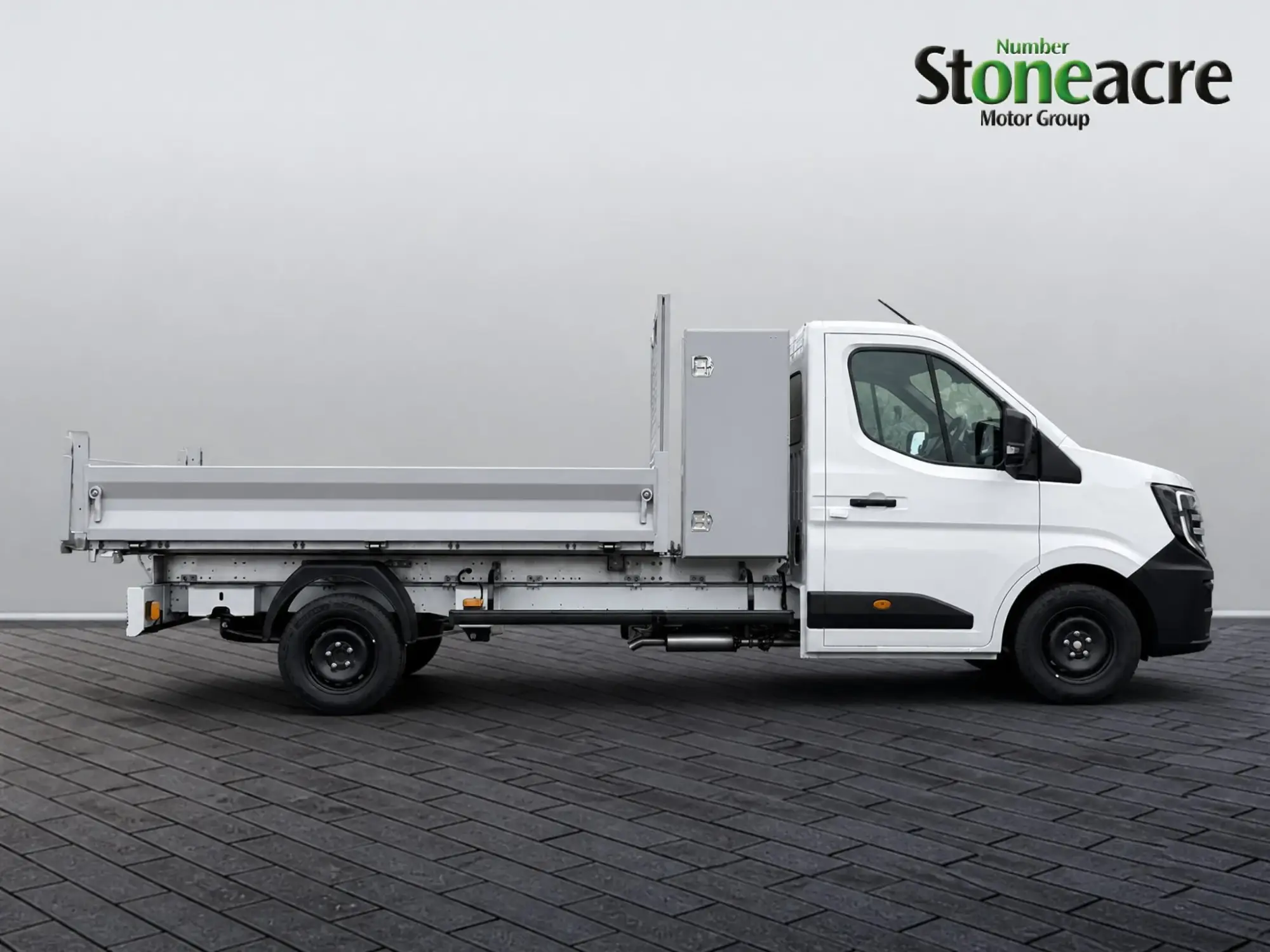 Nissan Interstar Image 4