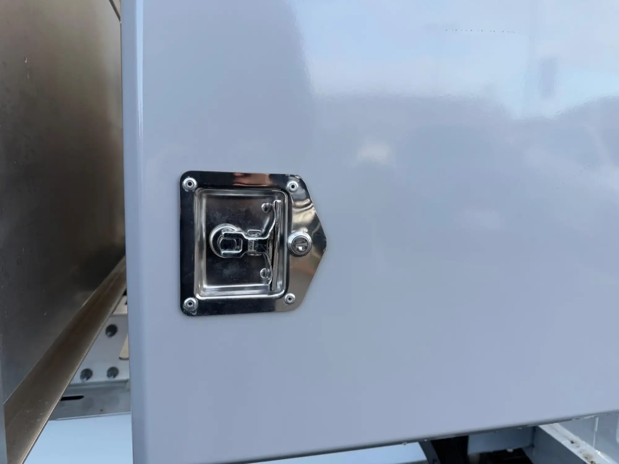 Nissan Interstar Image 11