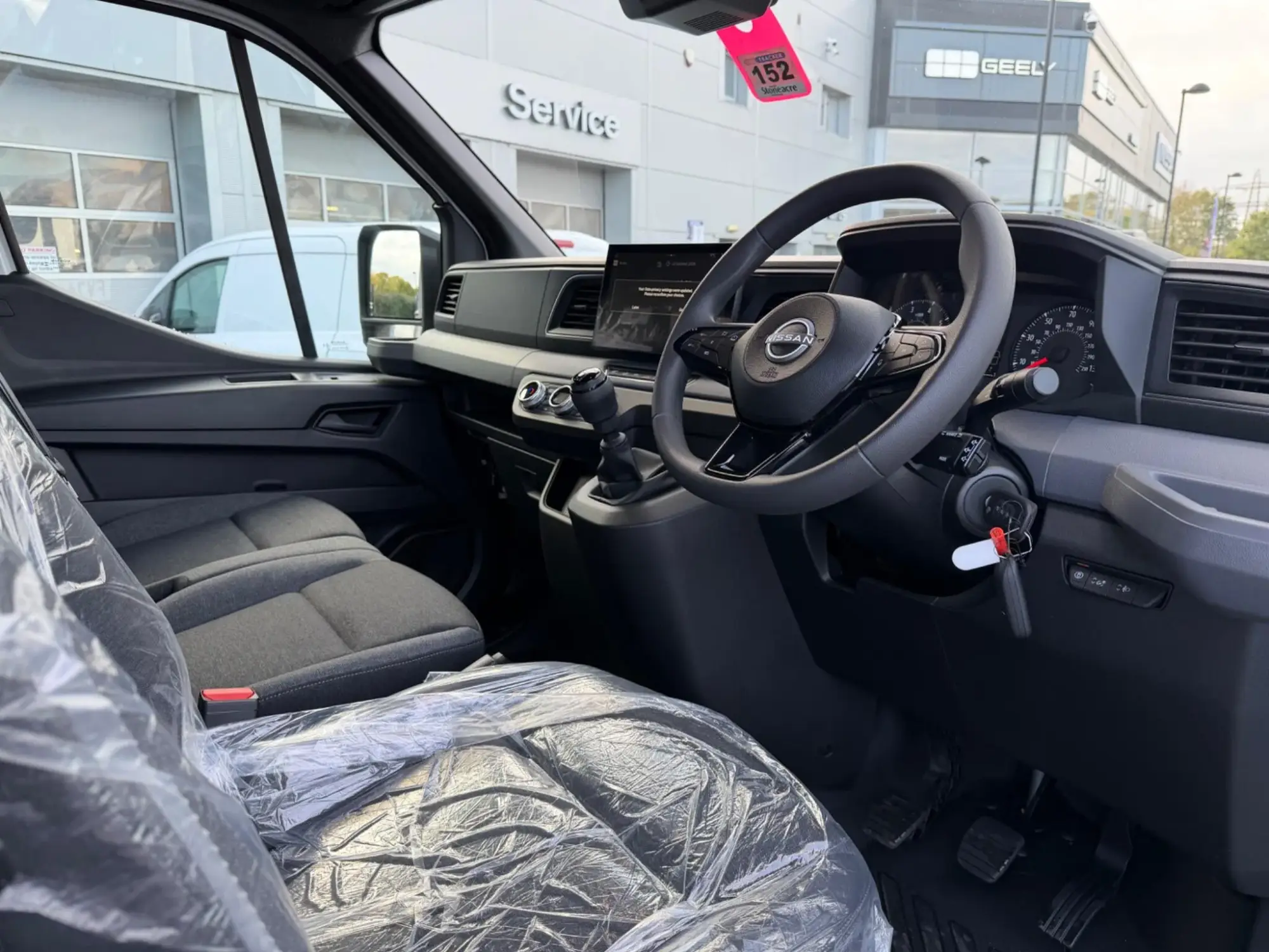 Nissan Interstar Image 15