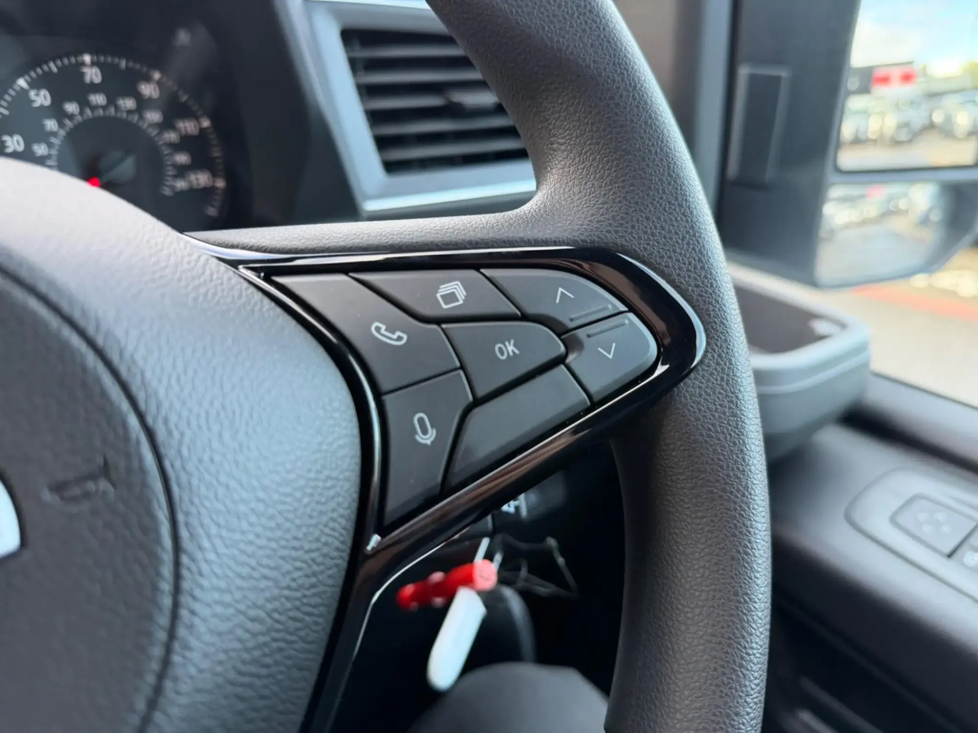 Nissan Interstar Image 21