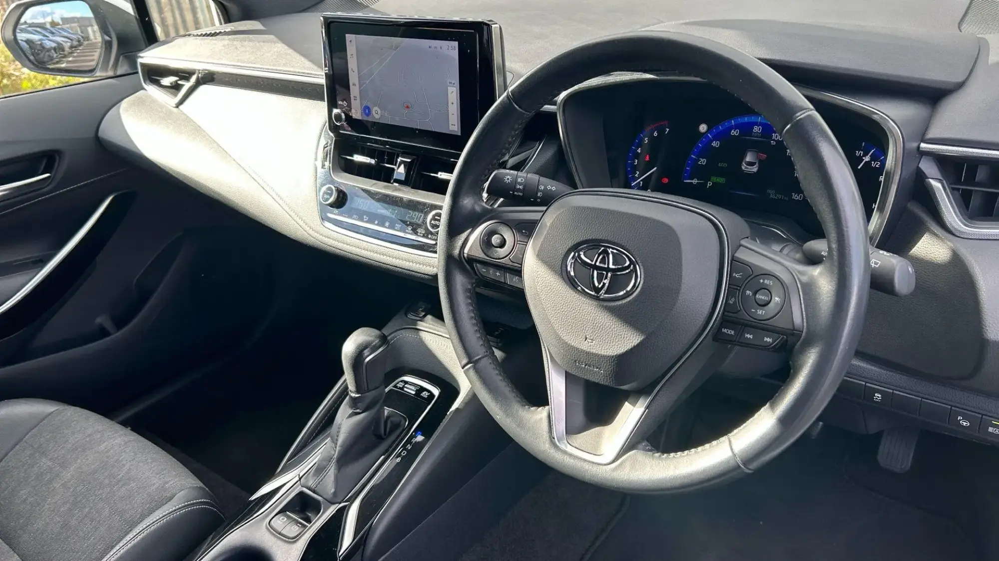 Toyota Corolla Hybrid Image 10 Toyota Corolla Hybrid Image 10