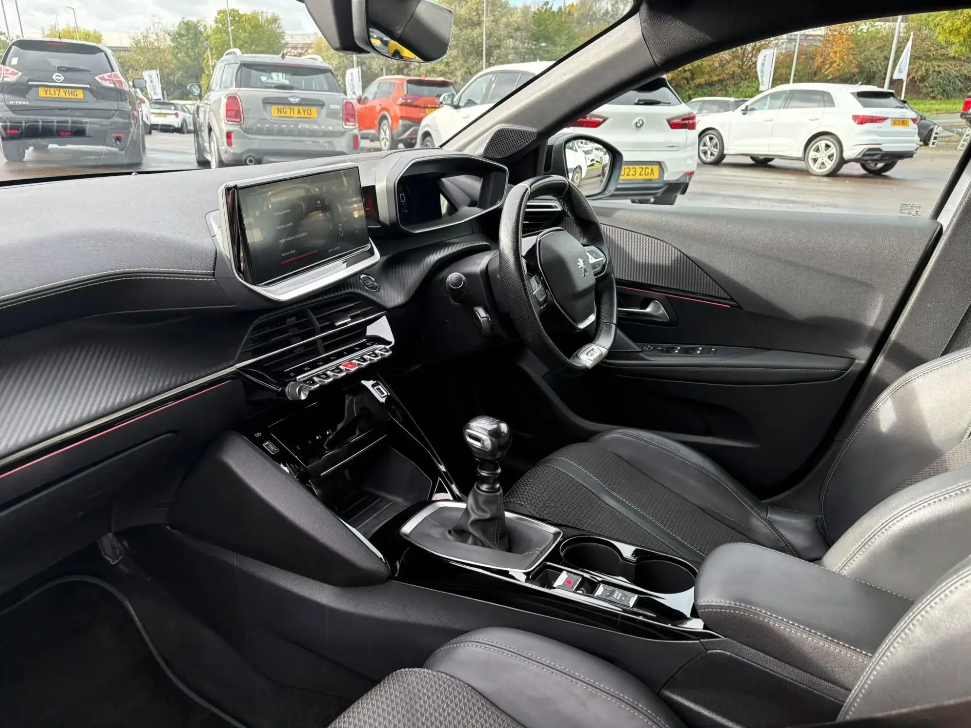 Peugeot 208 Image 10 Peugeot 208 Image 10