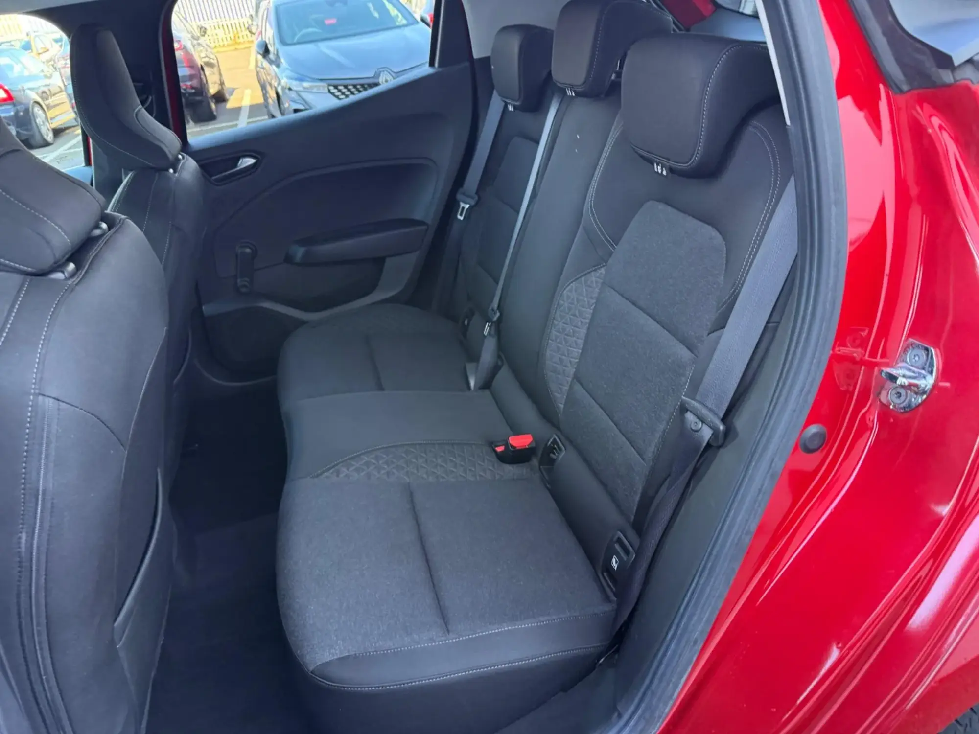 Renault Clio Image 12