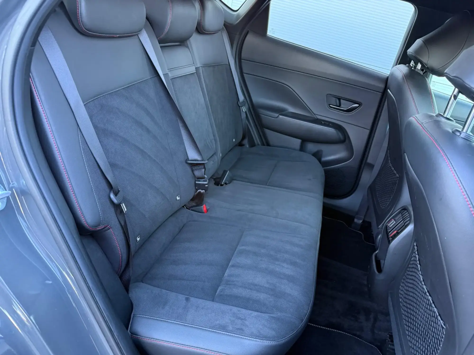 Hyundai KONA Image 16