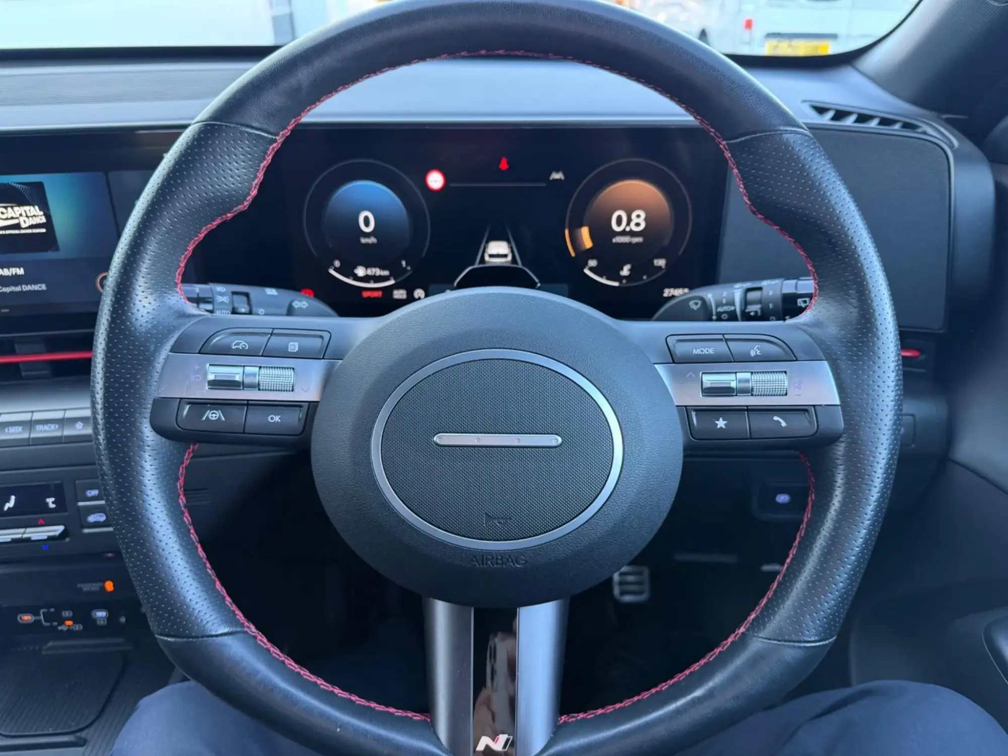 Hyundai KONA Image 18