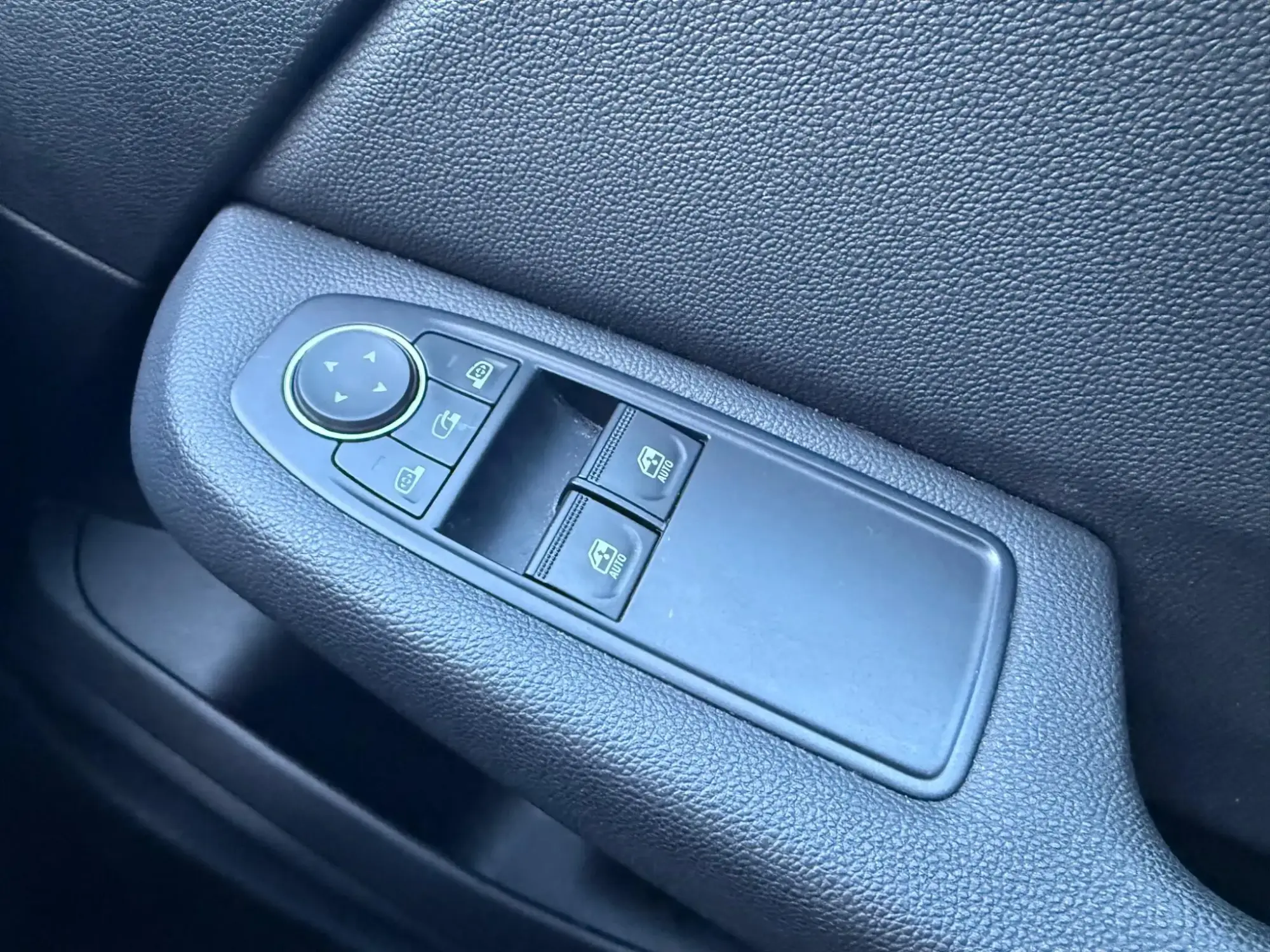 Renault Clio Image 32