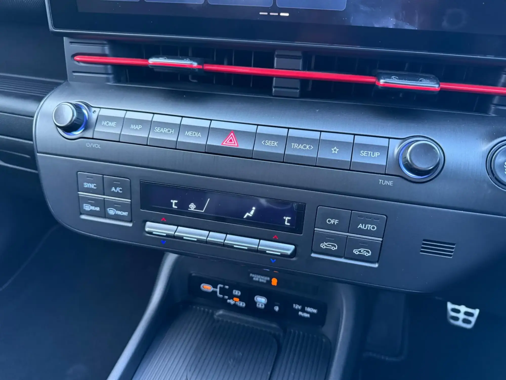Hyundai KONA Image 28