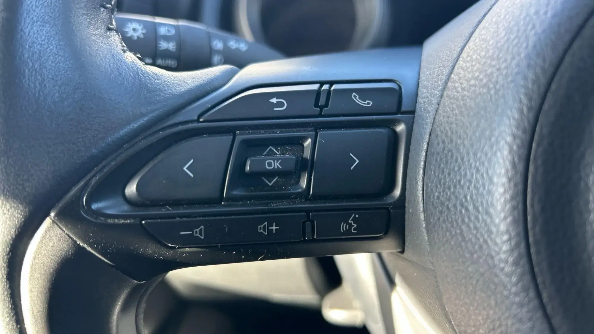 Toyota Yaris Hybrid Image 28
