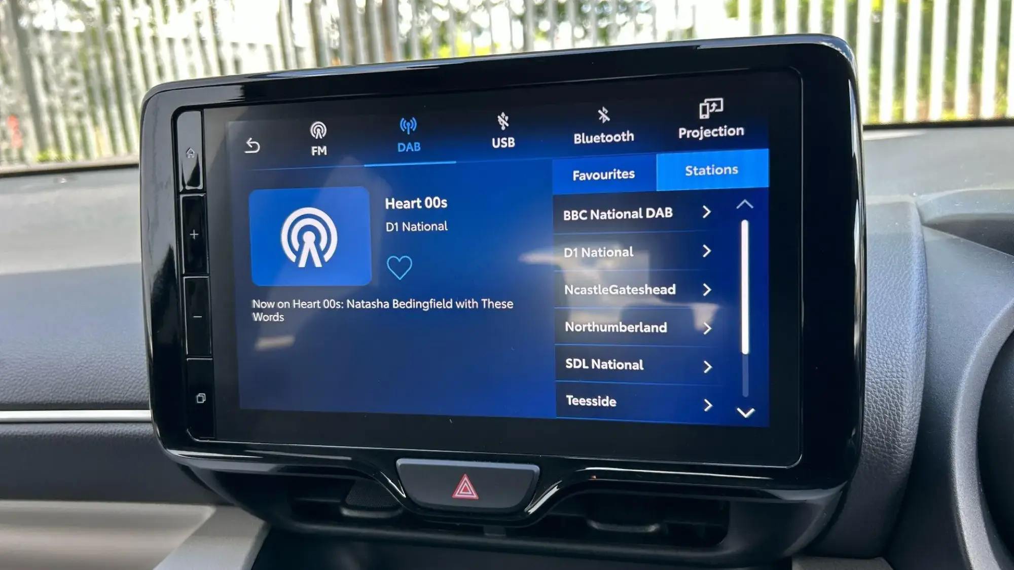 Toyota Yaris Hybrid Image 23