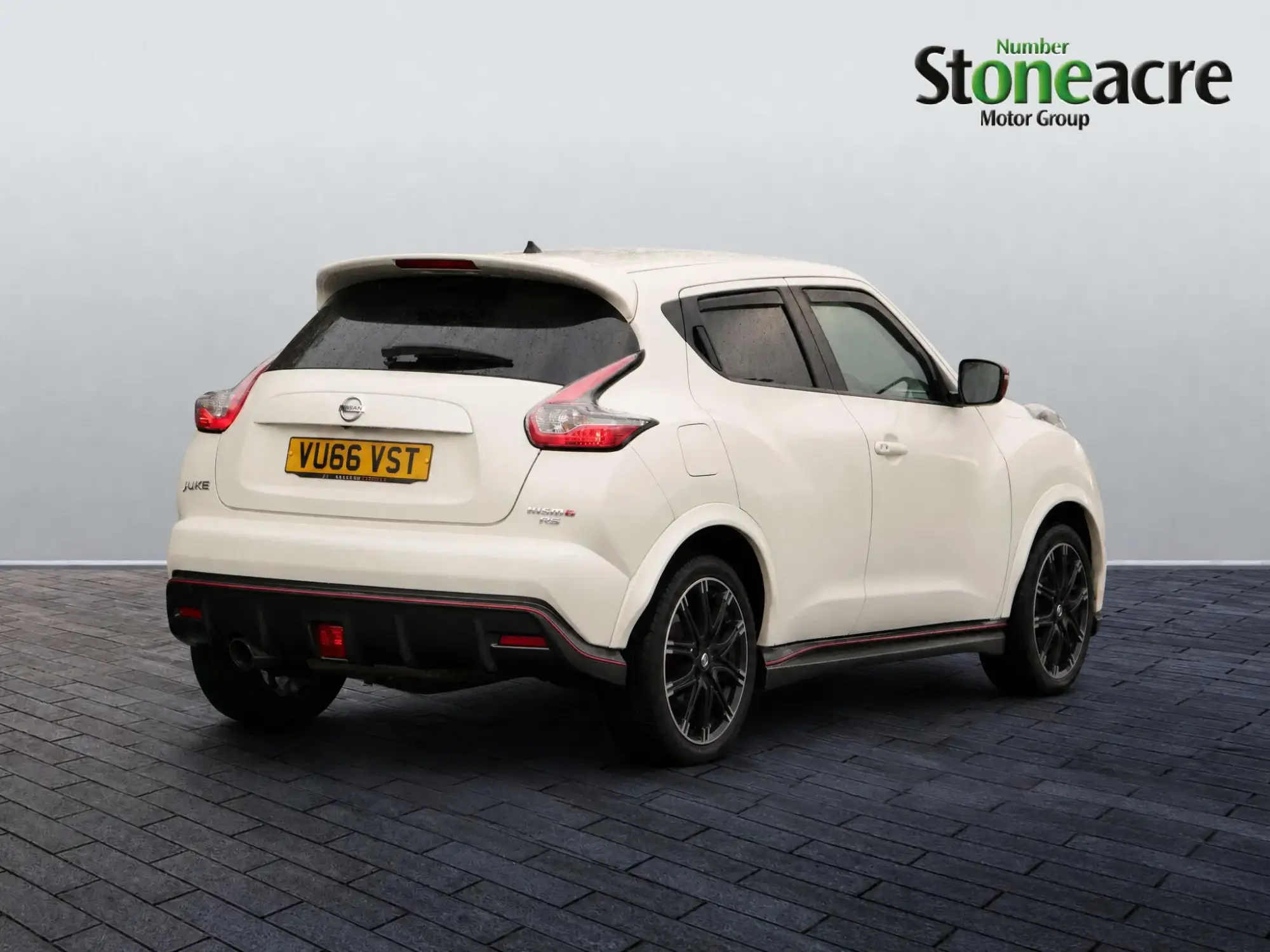 Nissan Juke 1.6 DIG-T Nismo RS XTRON 4WD Euro 6 5dr VU66VST Image 3 Nissan Juke 1.6 DIG-T Nismo RS XTRON 4WD Euro 6 5dr VU66VST Image 3