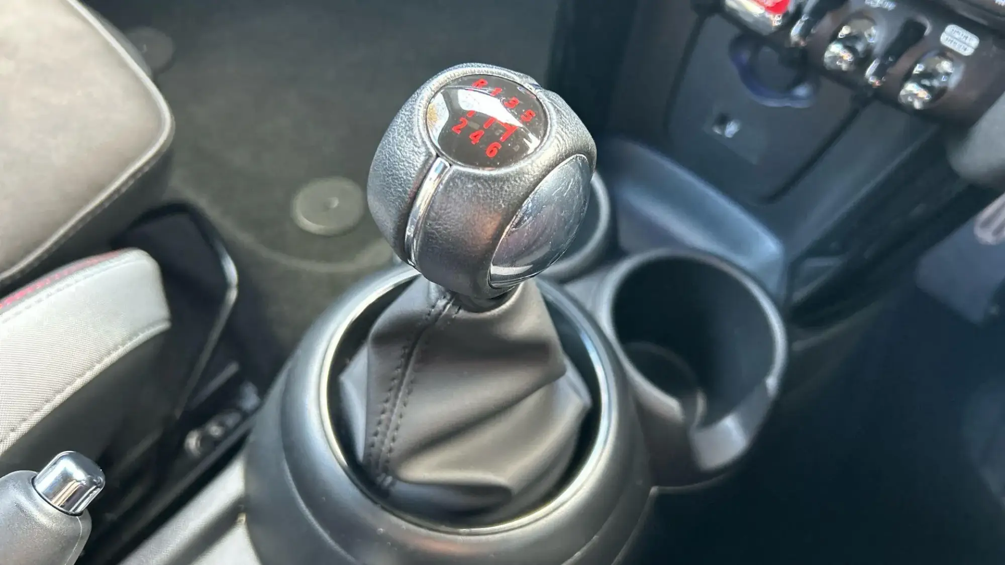 MINI Hatch Image 25 MINI Hatch Image 25