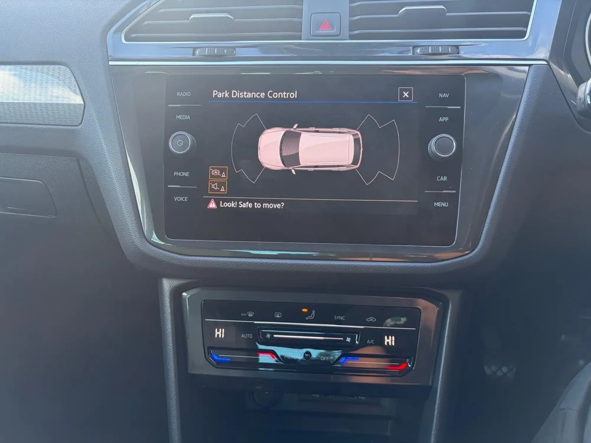 Volkswagen Tiguan Image 18