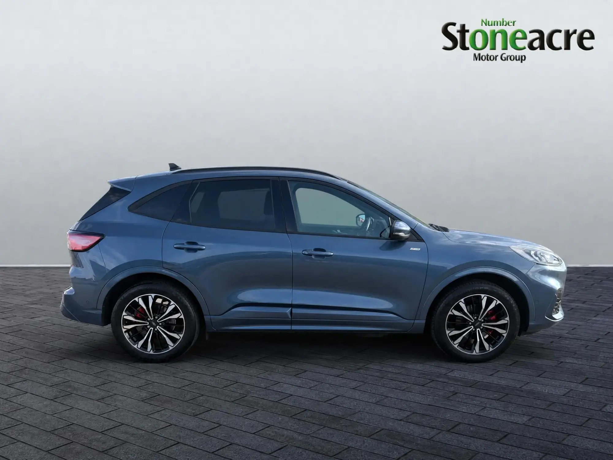 Ford Kuga Plug-In Hybrid 2.5 PHEV ST-Line X Edition 5dr CVT NU23WLA Image 2 Ford Kuga Plug-In Hybrid 2.5 PHEV ST-Line X Edition 5dr CVT NU23WLA Image 2