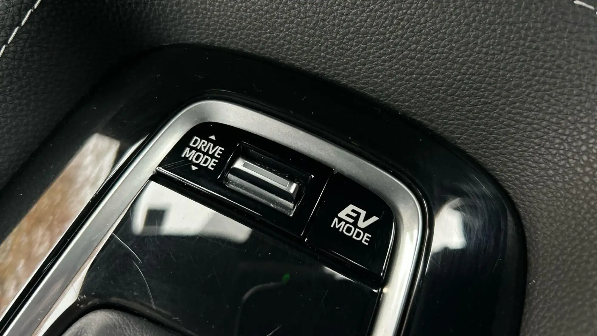 Toyota Corolla Hybrid Image 35 Toyota Corolla Hybrid Image 35