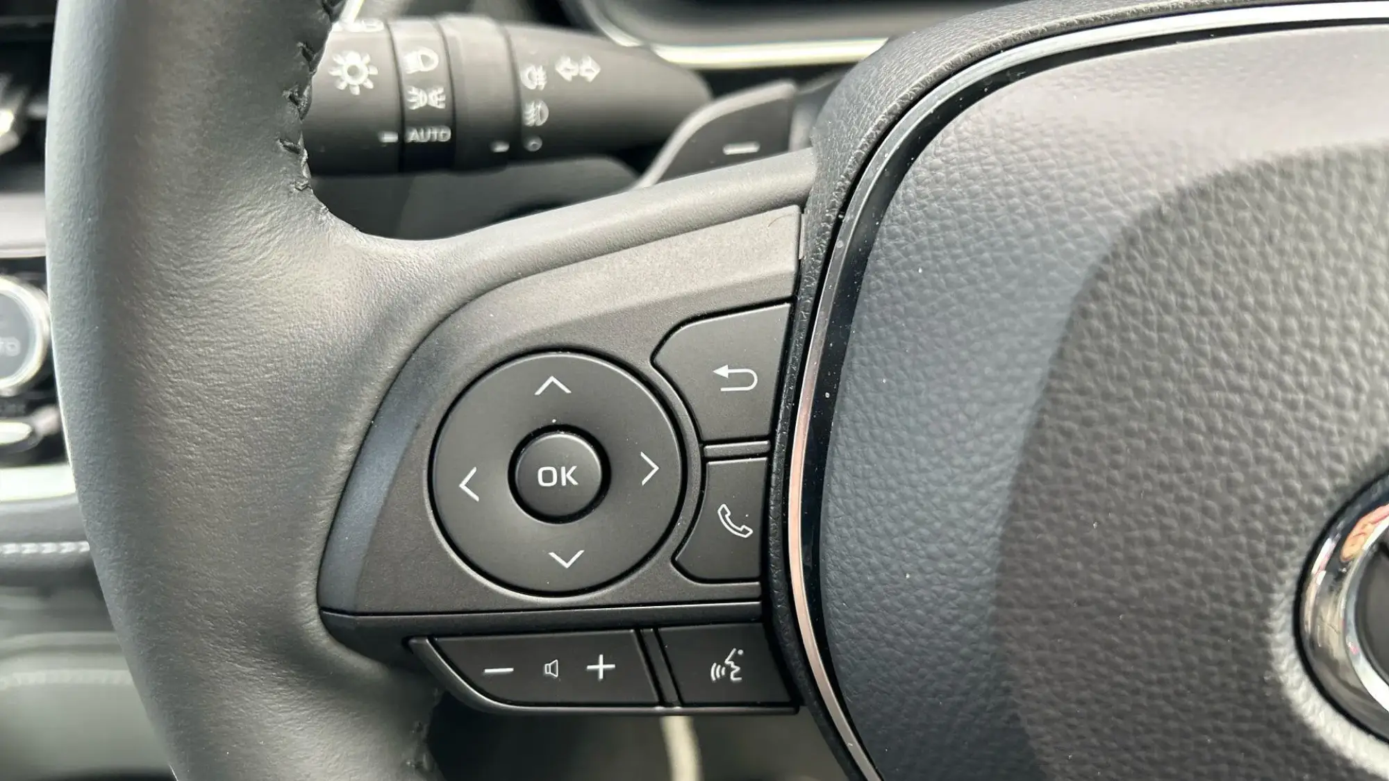 Toyota Corolla Hybrid Image 36 Toyota Corolla Hybrid Image 36
