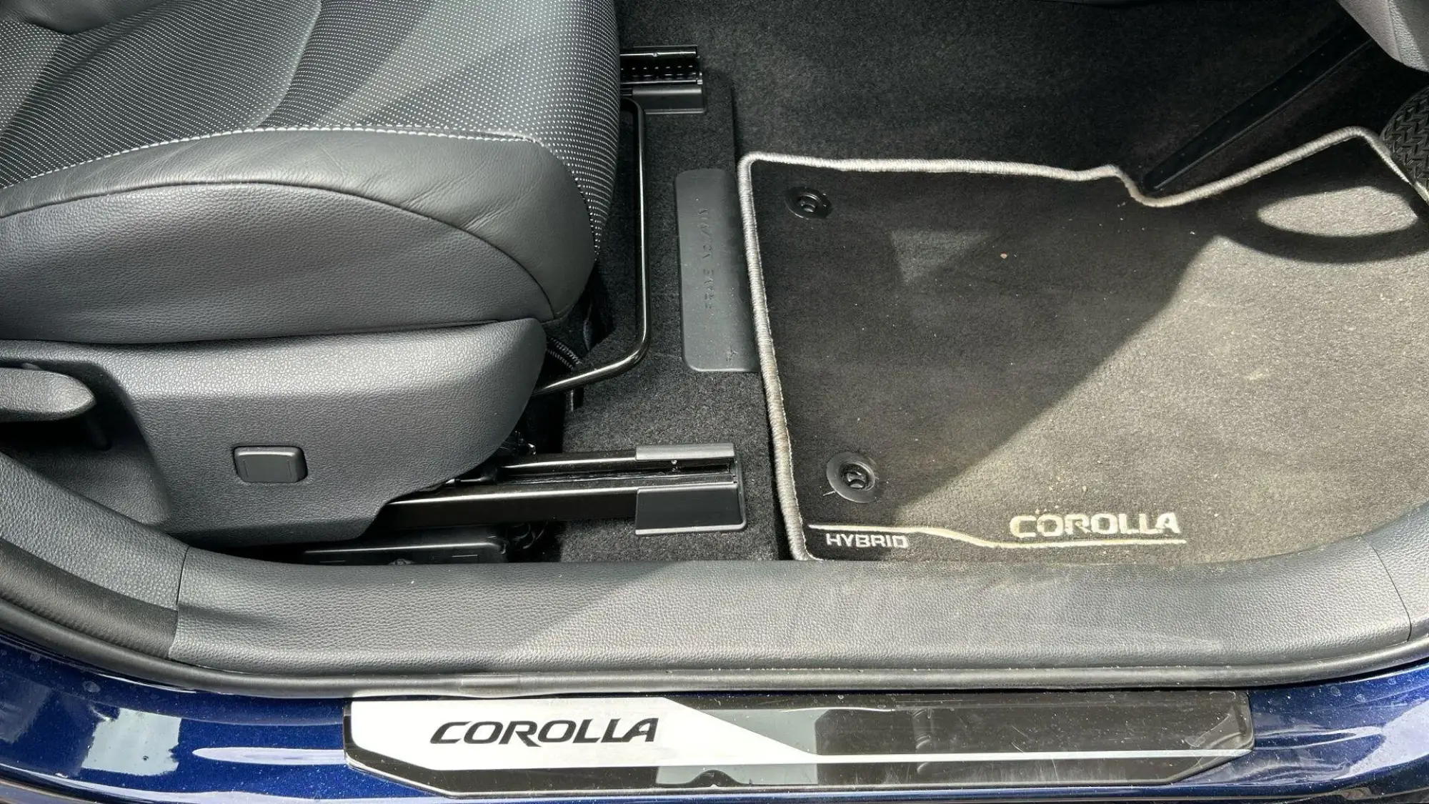 Toyota Corolla Hybrid Image 42 Toyota Corolla Hybrid Image 42