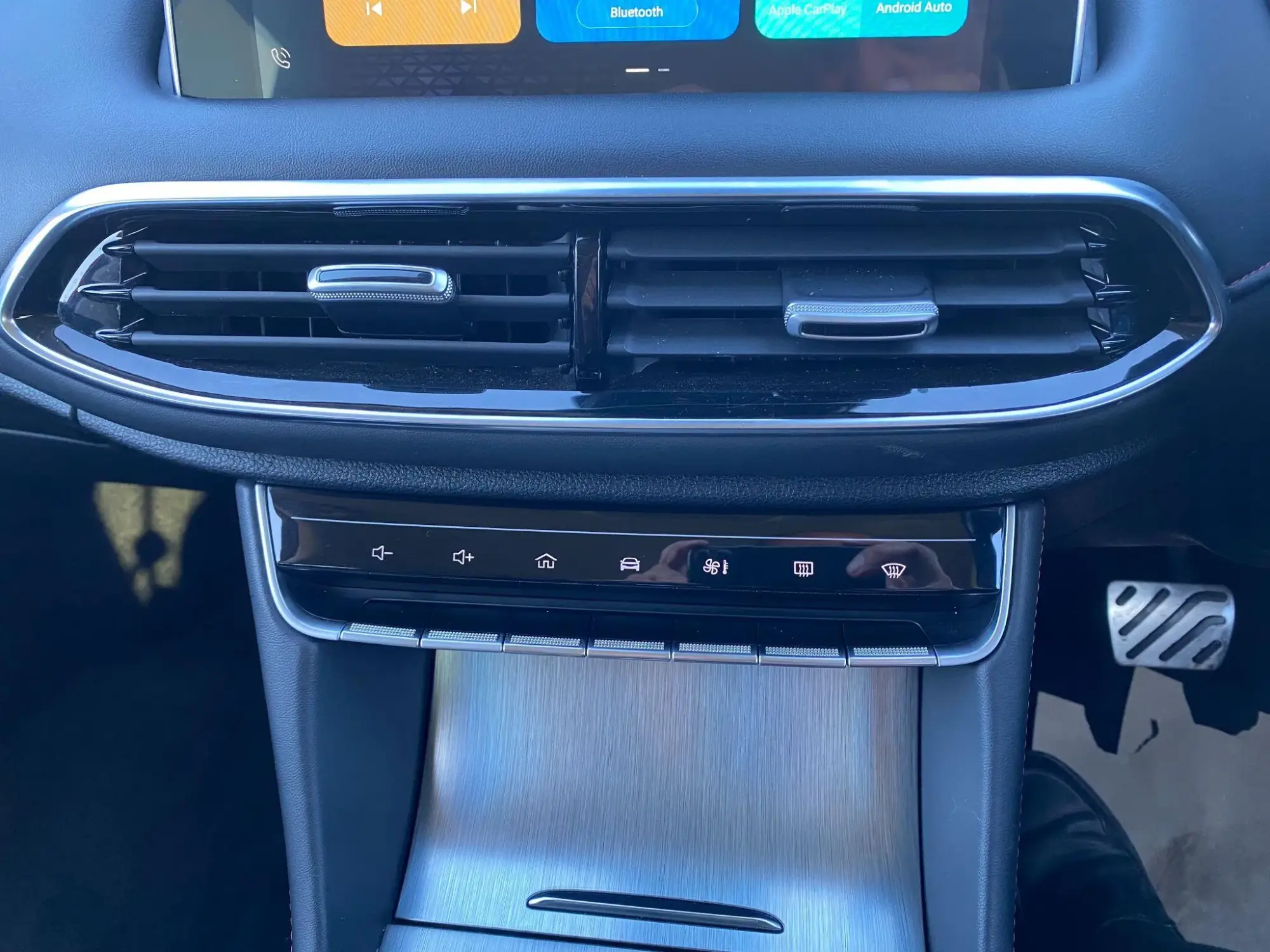 MG HS Image 19 MG HS Image 19
